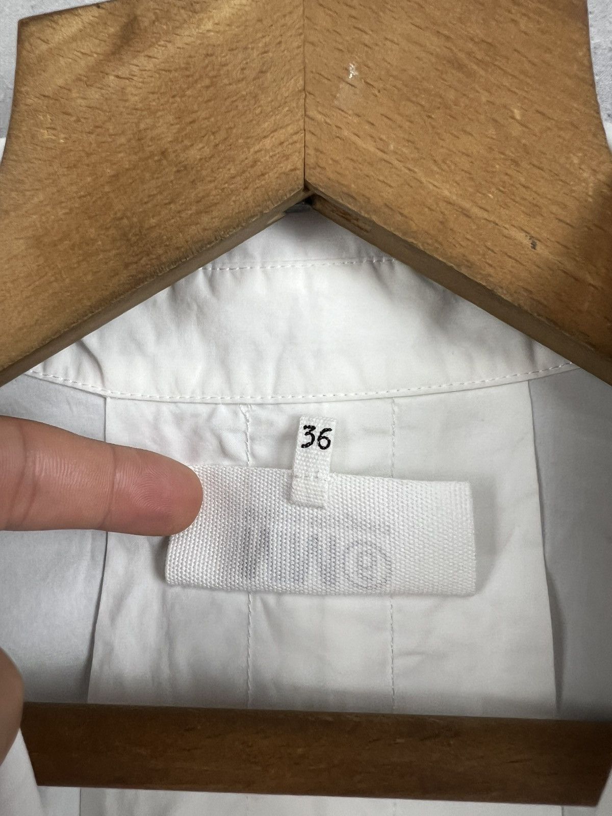 Maison Margiela Maison Margiela Women’s White Button Down Top Shirt Size 36 Size XS / US 0-2 / IT 36-38 - 13 Thumbnail