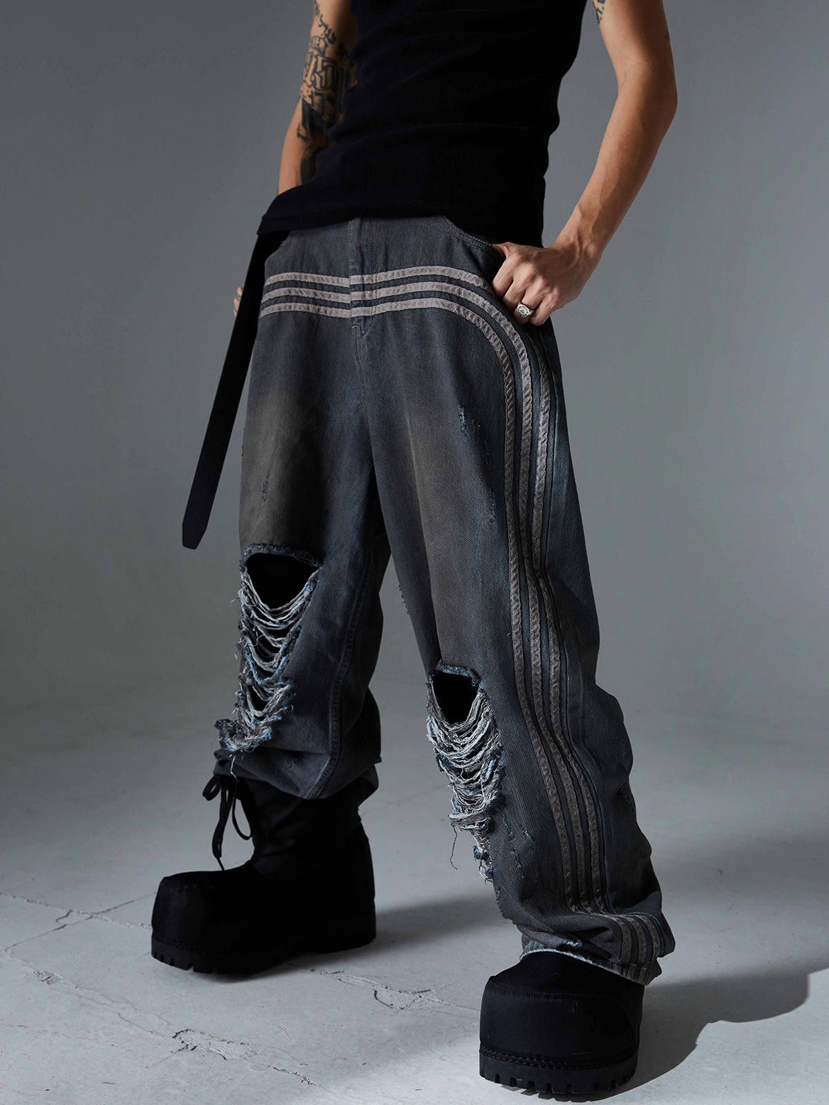 Vintage Distressed Track Black Baggy Pants with Stripes Size US 32 / EU 48 - 1 Thumbnail