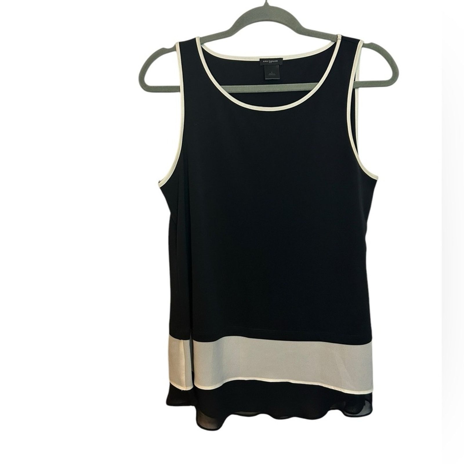Ann Taylor Ann Taylor Black and White Layered Sleeveless Top Size S / US 4 / IT 40 - 1 Thumbnail