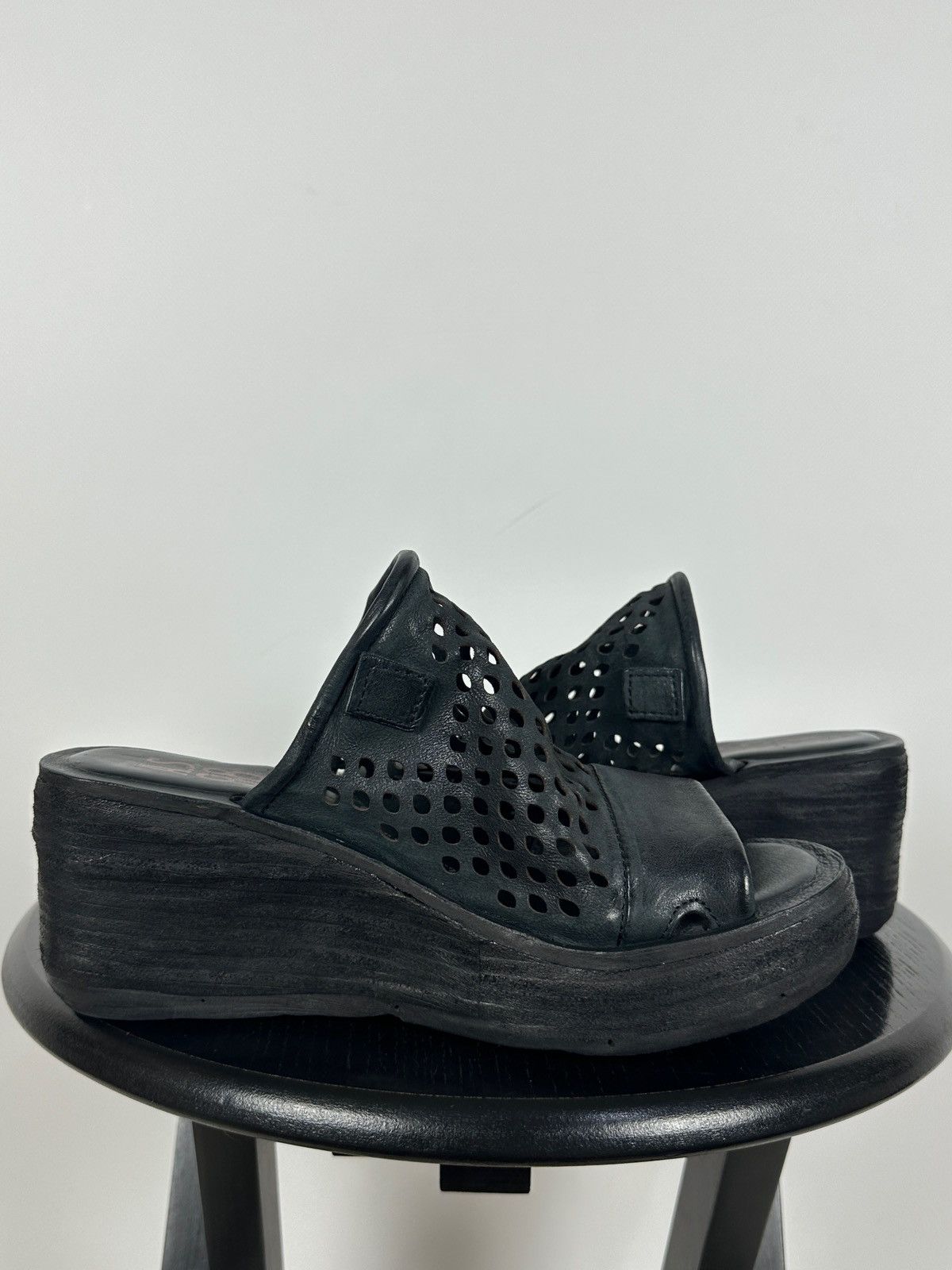 A.S.98 A.S.98 Black Perforated Leather Platform Slide Mules Sandals Size US 7 / IT 37 - 6 Thumbnail
