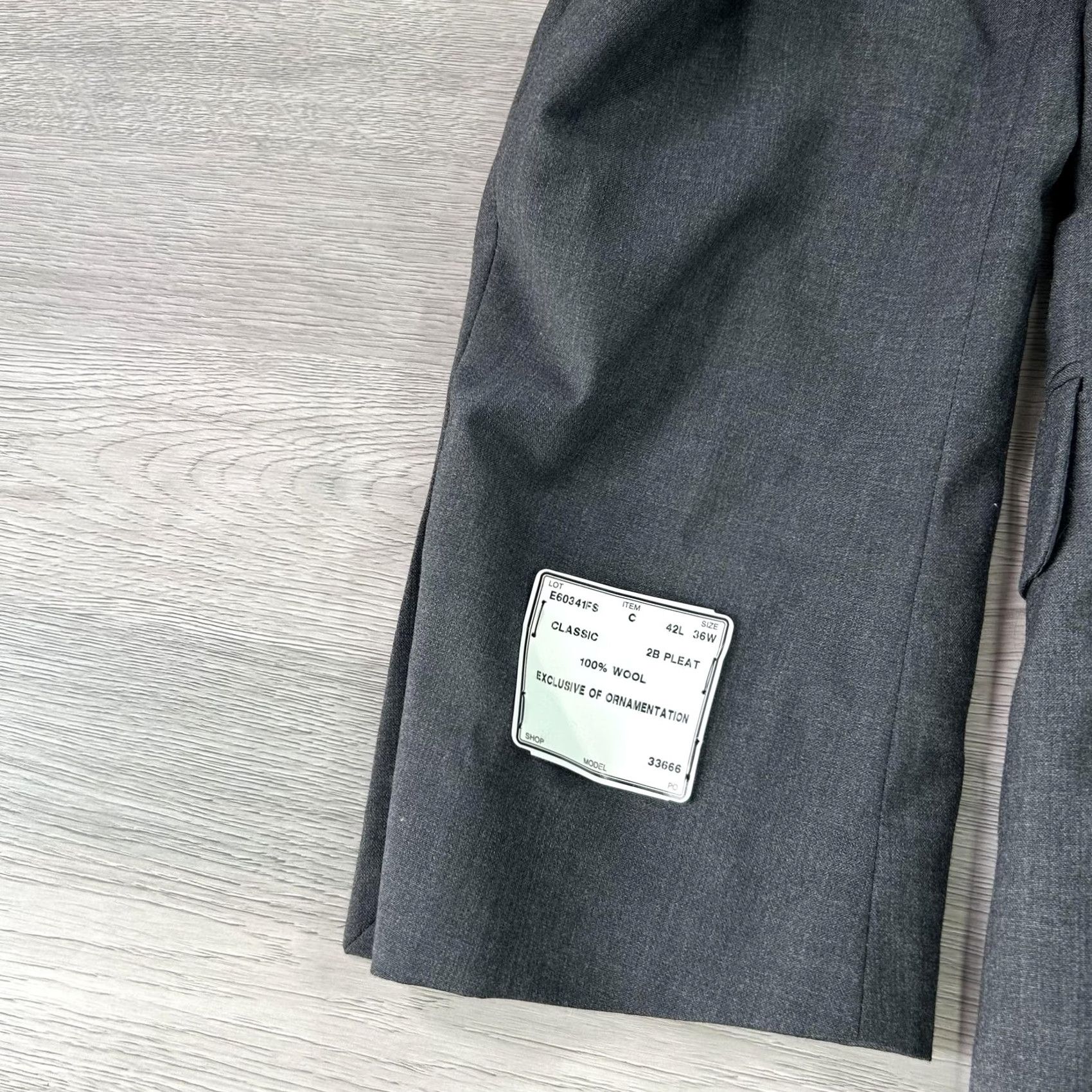 Jos. A. Bank Jos. A. Bank Blazer Mens 42L Gray Classic Collection Wool 2 Button Sport Coat Size 42R - 6 Thumbnail