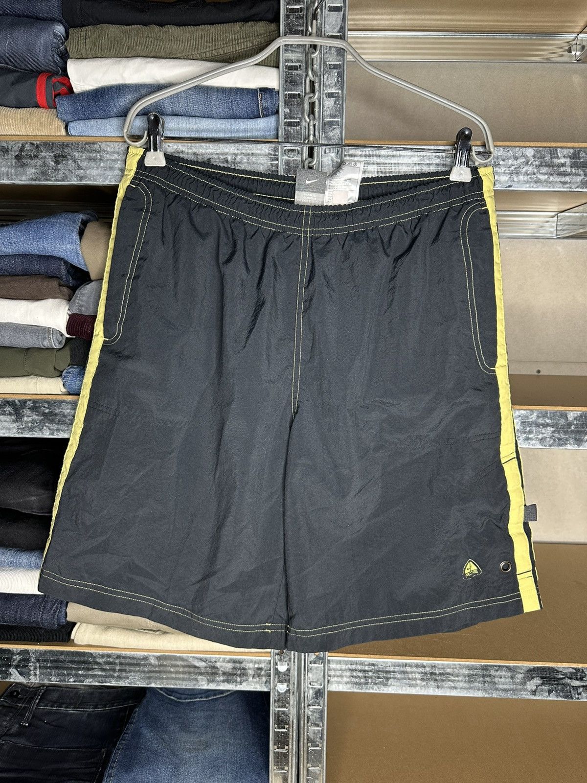 Nike ACG Shorts Black Vintage Outdoor Swim Size L