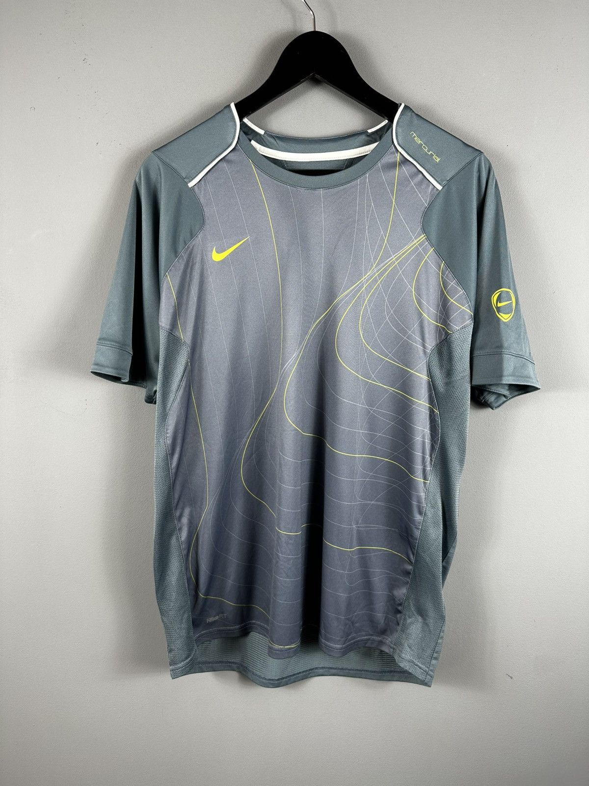 Nike Vintage 90s NIKE Mercurial T-shirt Y2K Retro Old Size US L / EU 52-54 / 3 - 1 Thumbnail