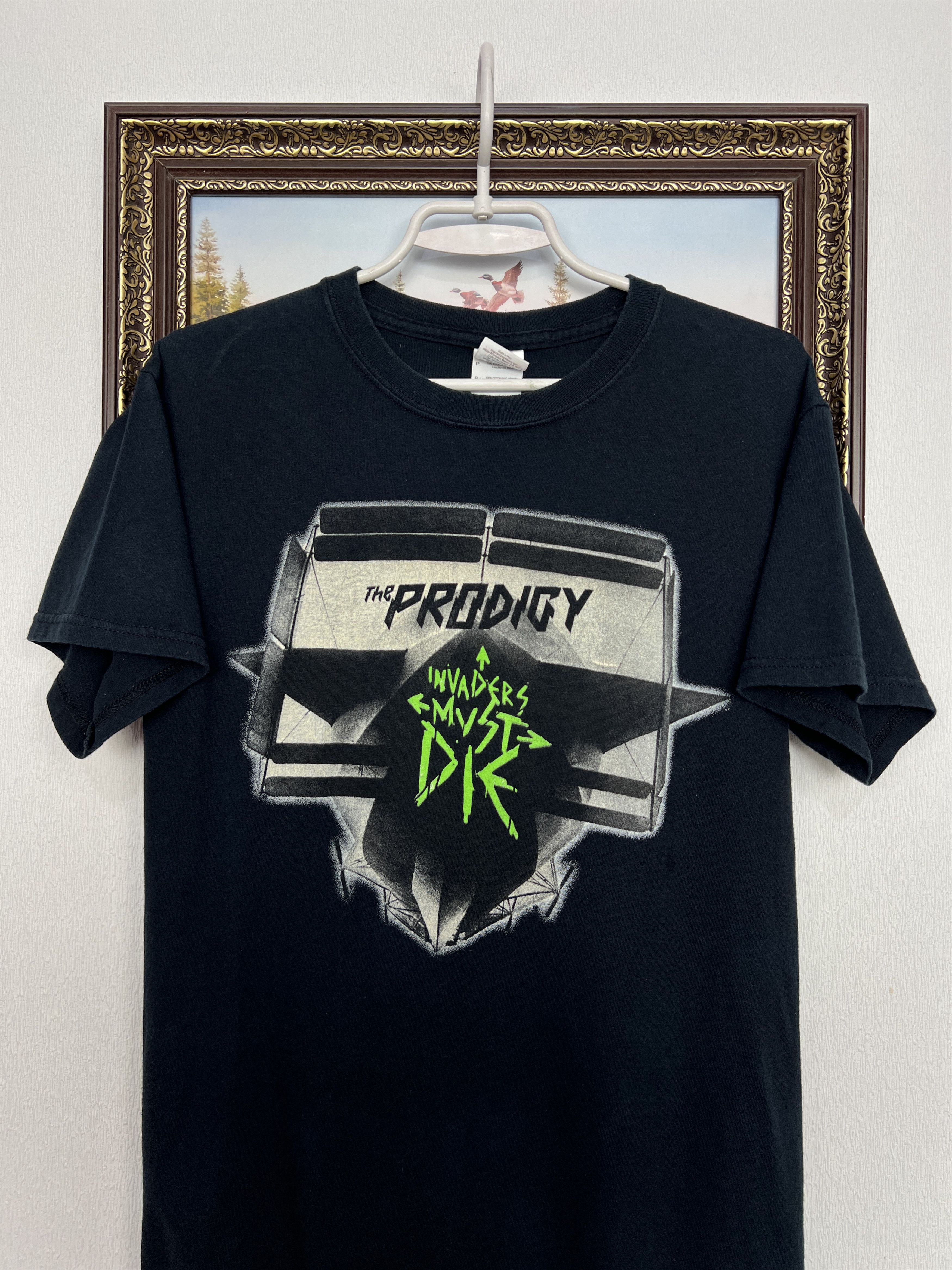 Vintage Vintage The Prodigy Invaders Must Die Over Print Tee Size US S / EU 44-46 / 1 - 2 Thumbnail