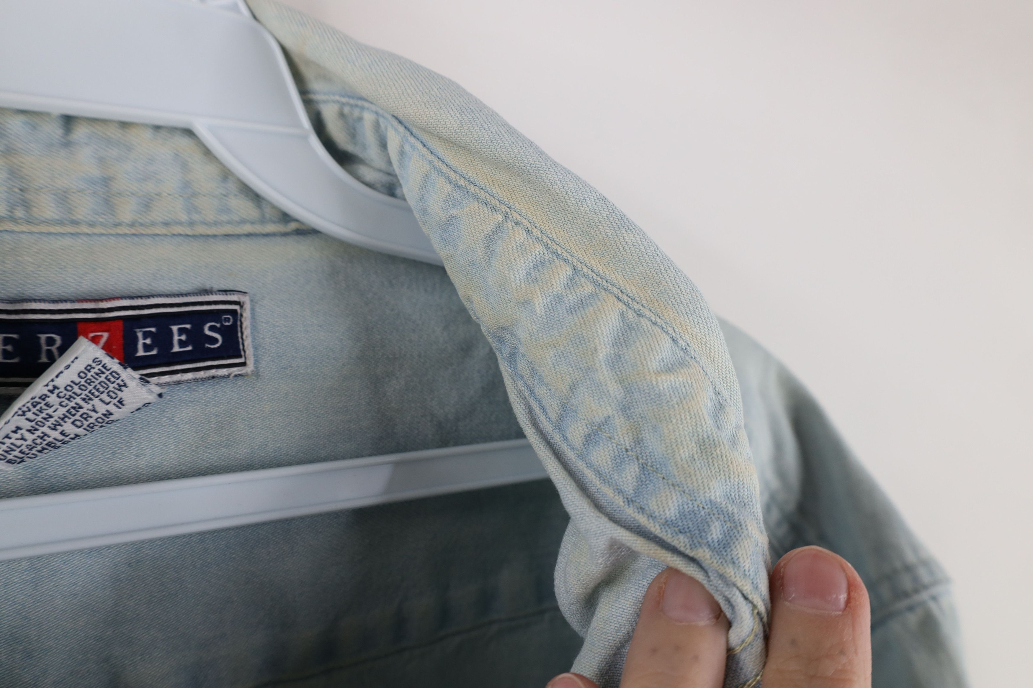 Vintage Vintage Y2K 2003 Break Room Lounge Denim Jean Button Shirt Size US L / EU 52-54 / 3 - 11 Thumbnail