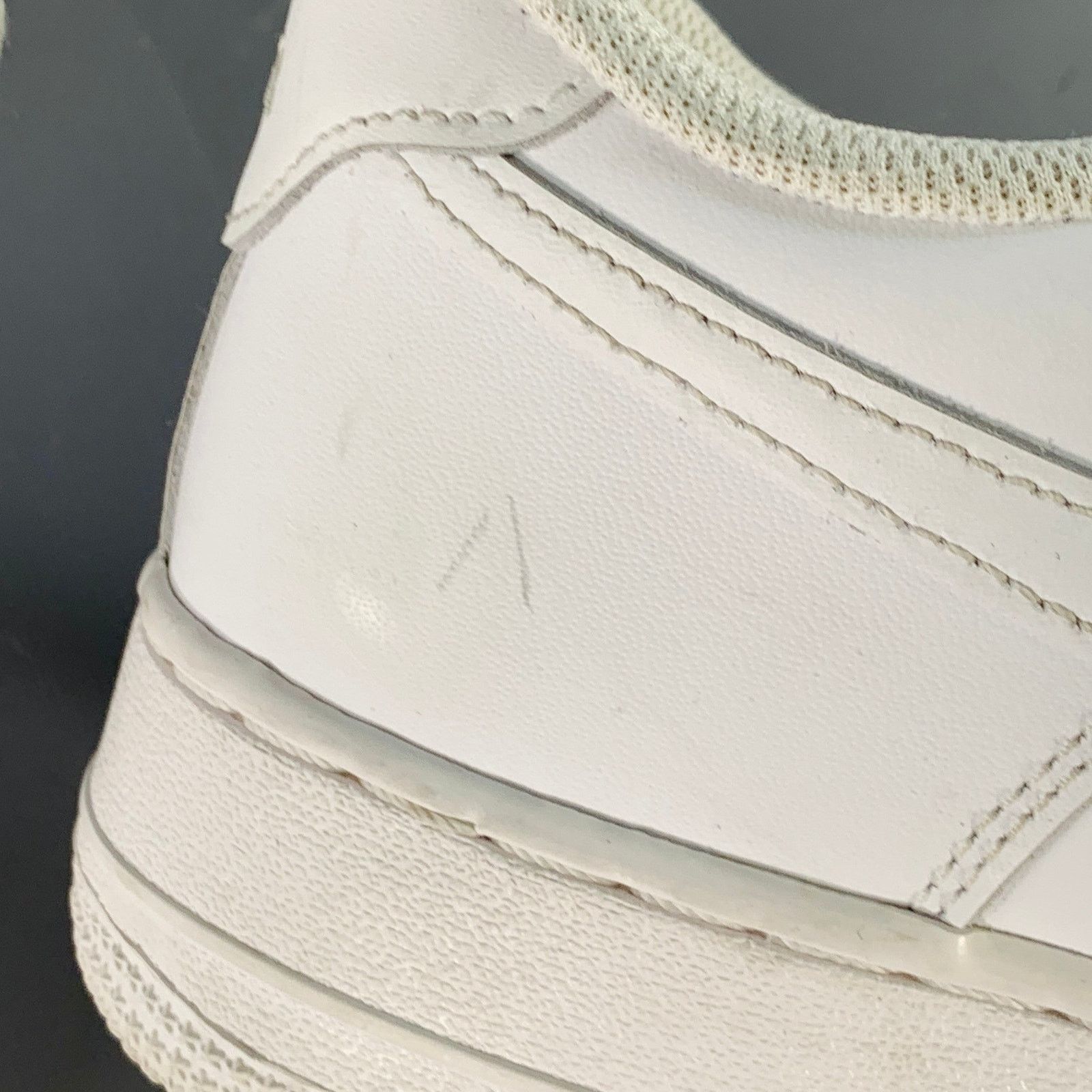 Nike NIKE Size 10 White Leather Rubber Sole Platform Sneakers Size US 10 / EU 43 - 11 Thumbnail