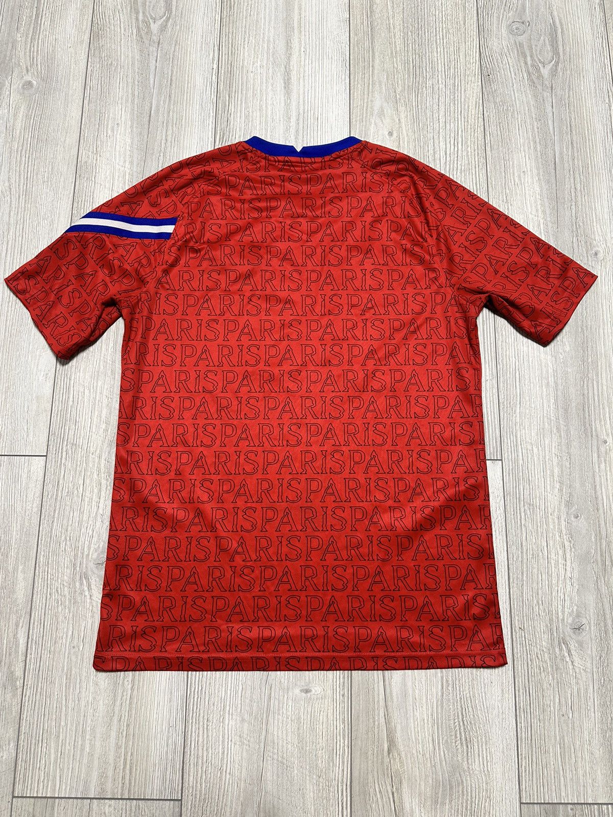 Vintage Nike PSG Paris Saint Germain Red Jersey CD5816-658 Size US M / EU 48-50 / 2 - 5 Thumbnail