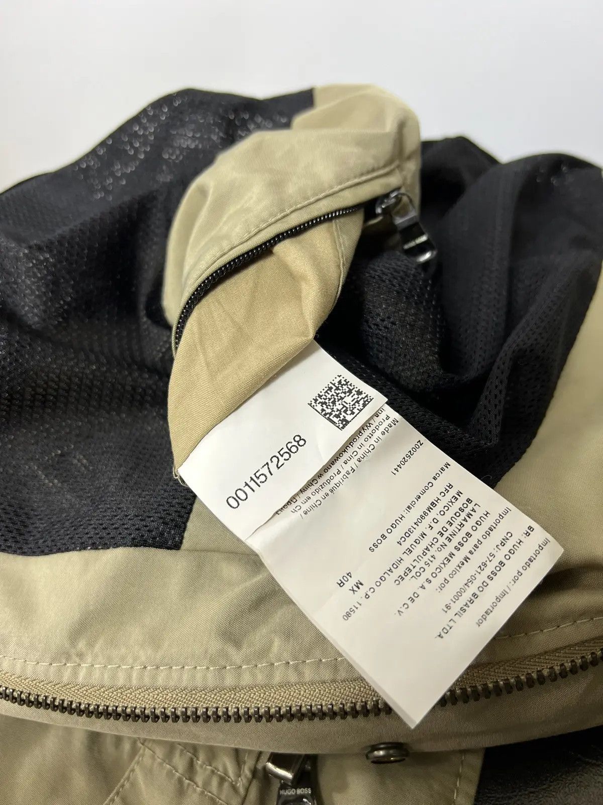 Designer × Hugo Boss Hugo Boss men’s light coat Size US M / EU 48-50 / 2 - 10 Thumbnail