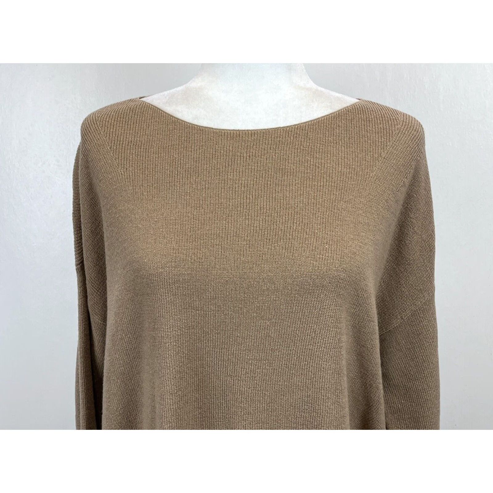 Eileen Fisher Eileen Fisher 100% Merino Wool Tunic Sweater Tan Adult Small Oversize Long Sleeve Boat Neck Womens Size S / US 4 / IT 40 - 5 Thumbnail