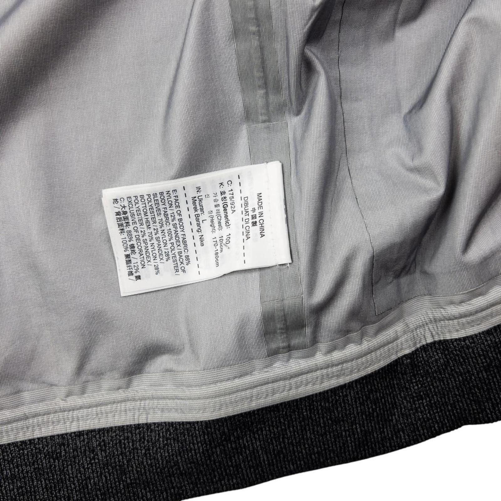 Nike Vintage Nike Gyakusou Undercover Lab Zip Up Jacket Size L Size US L / EU 52-54 / 3 - 8 Thumbnail