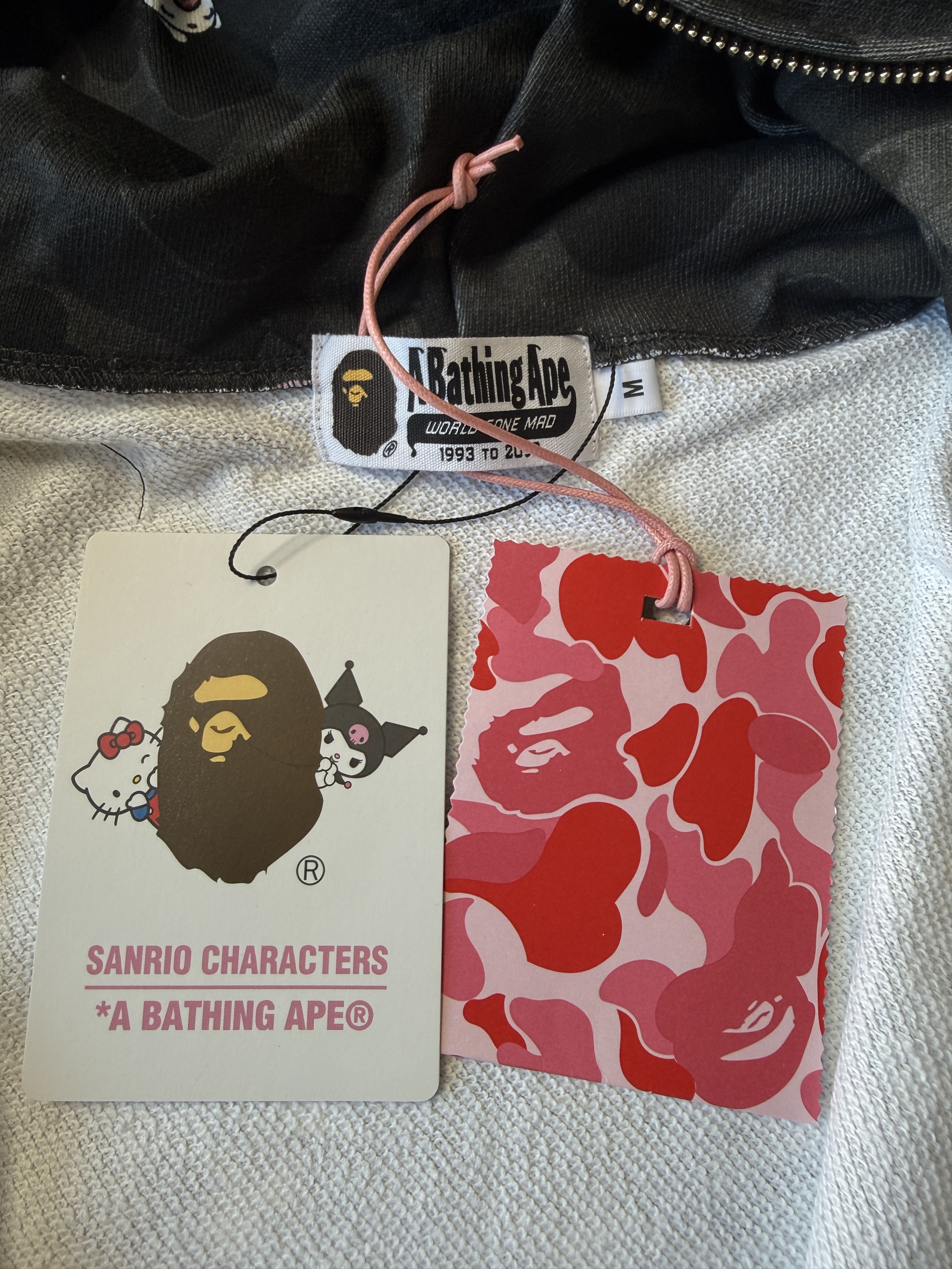 Bape BAPE X KUROMI CAMO FULL ZIP HOODIE Size M / US 6-8 / IT 42-44 - 14 Thumbnail