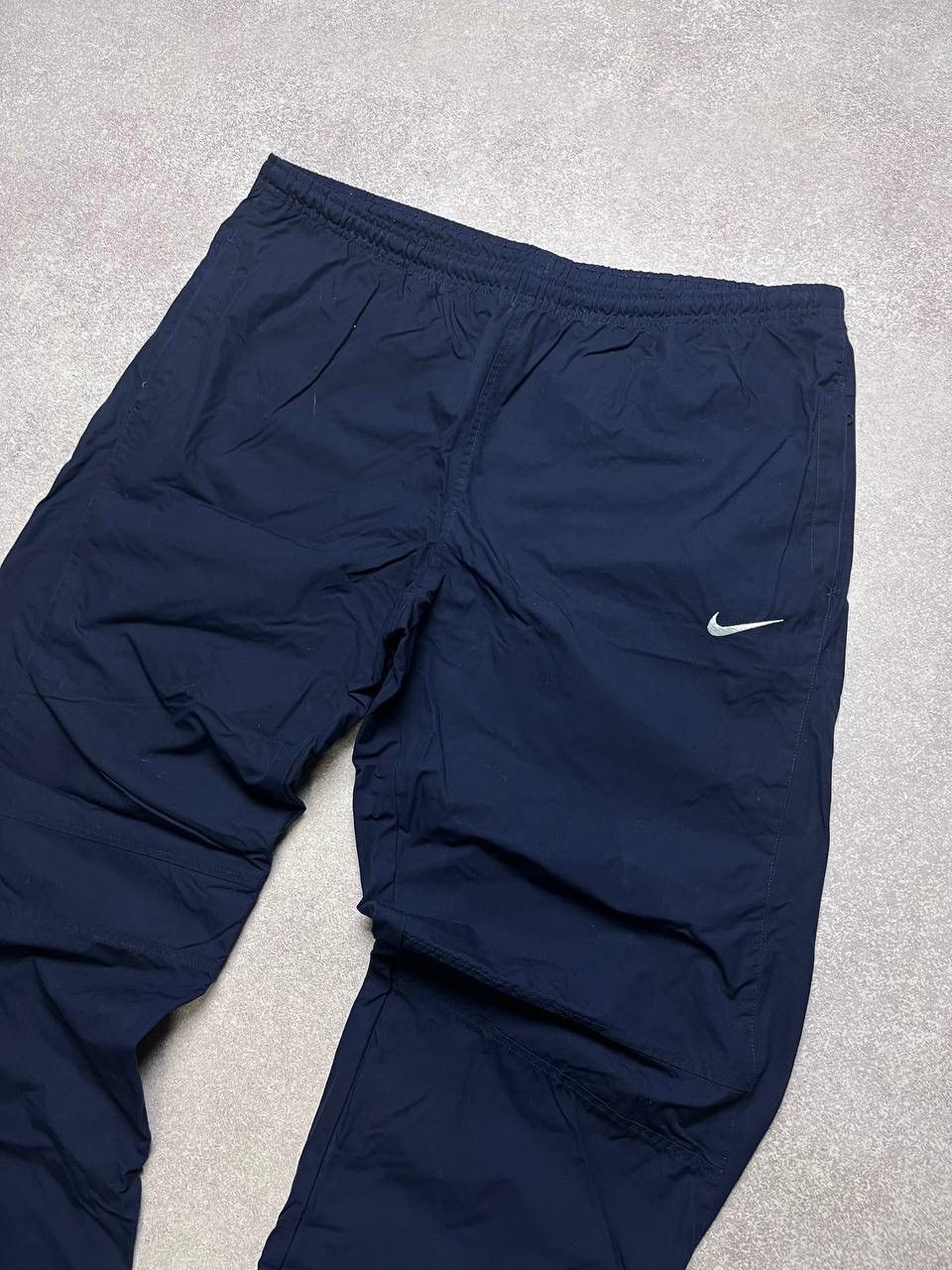 Nike × Vintage Vintage Nike Swoosh Baggy Trackpants Y2K L Size US 34 / EU 50 - 2 Thumbnail
