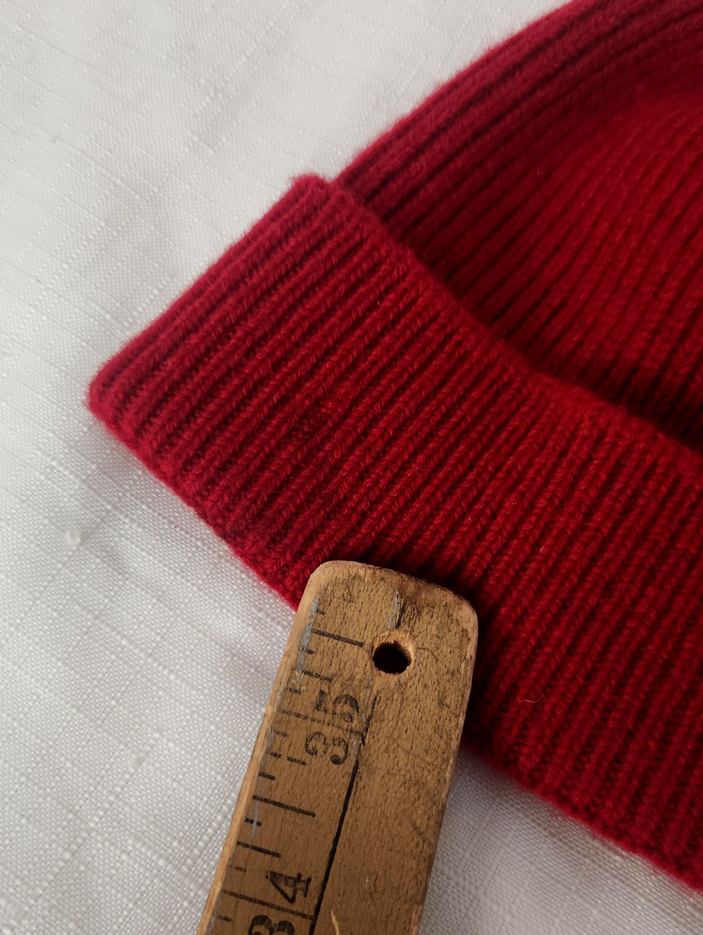 Lacoste LACOSTE Men's Hat Red Ribbed 100% Wool Knit Logo Beanie OSFA Size ONE SIZE - 4 Thumbnail