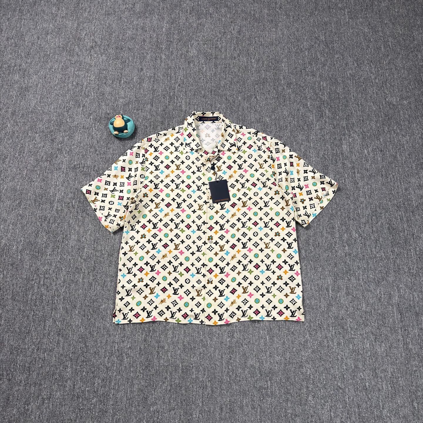 Louis Vuitton LV x Tyler Ivory All Over Print SS Shirt XL Size US XL / EU 56 / 4 - 1 Thumbnail
