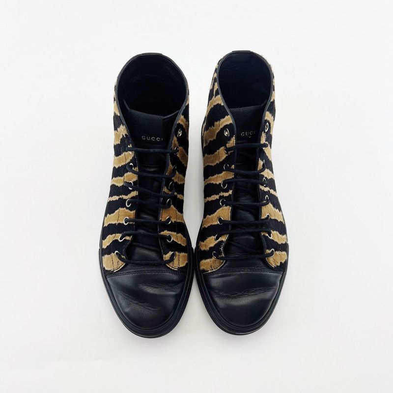 Gucci Gucci Casual Lifestyle Shoes in Black and Yellow Size US 7.5 / EU 40-41 - 2 Thumbnail