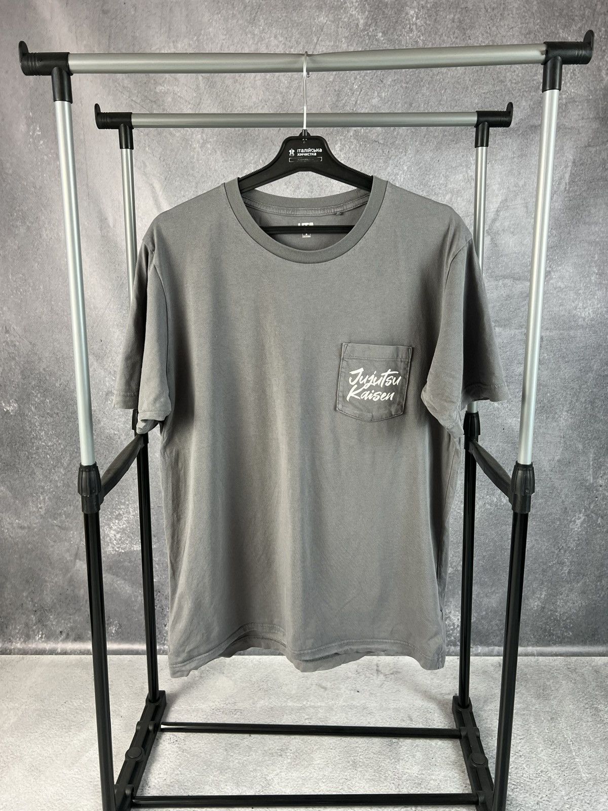 Anime Uniqlo x Gojo Satoru T-shirt Size US M / EU 48-50 / 2 - 1 Thumbnail