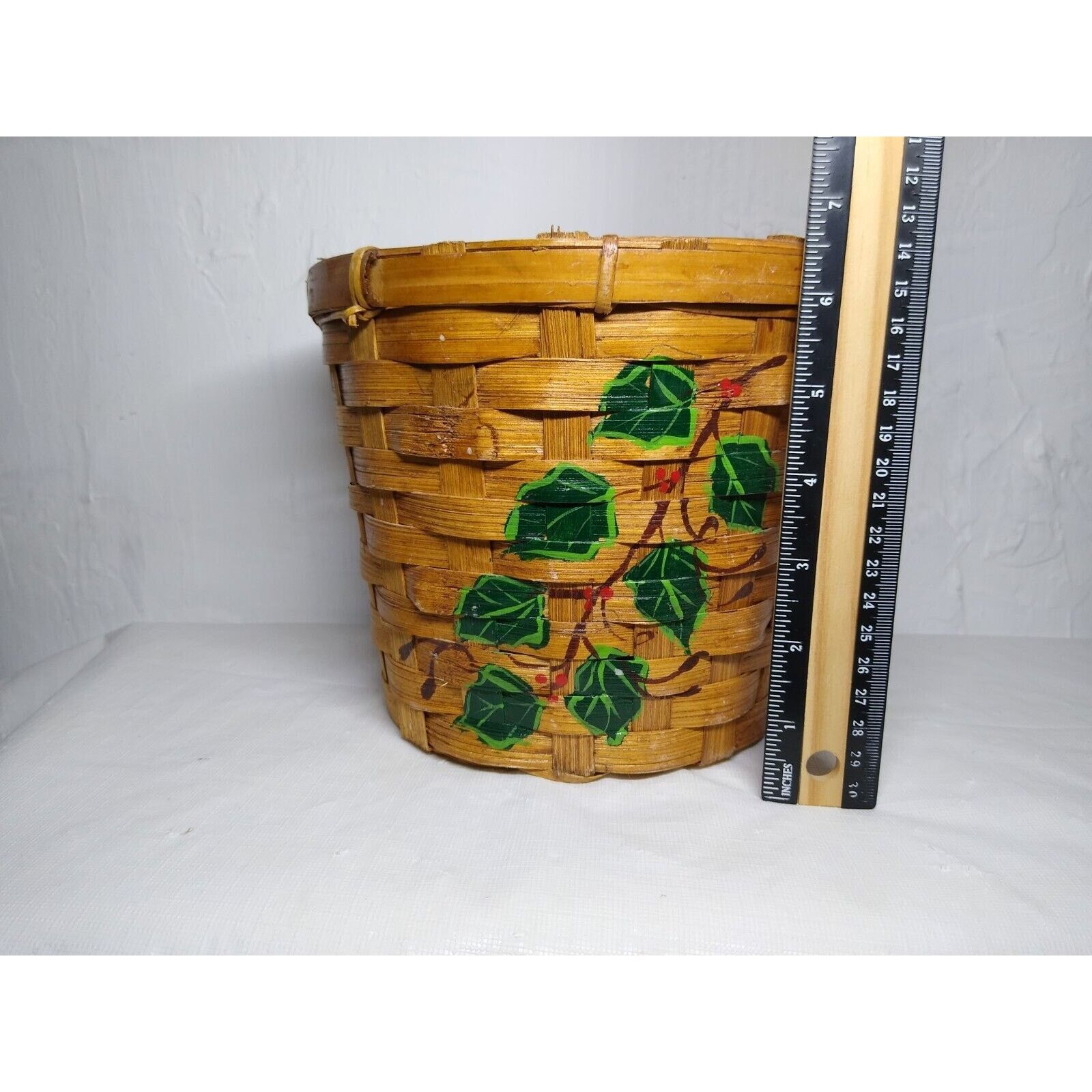 Other Light/Medium Brown Wicker Wovn Band Round Basket Holly Berry Size ONE SIZE - 4 Thumbnail