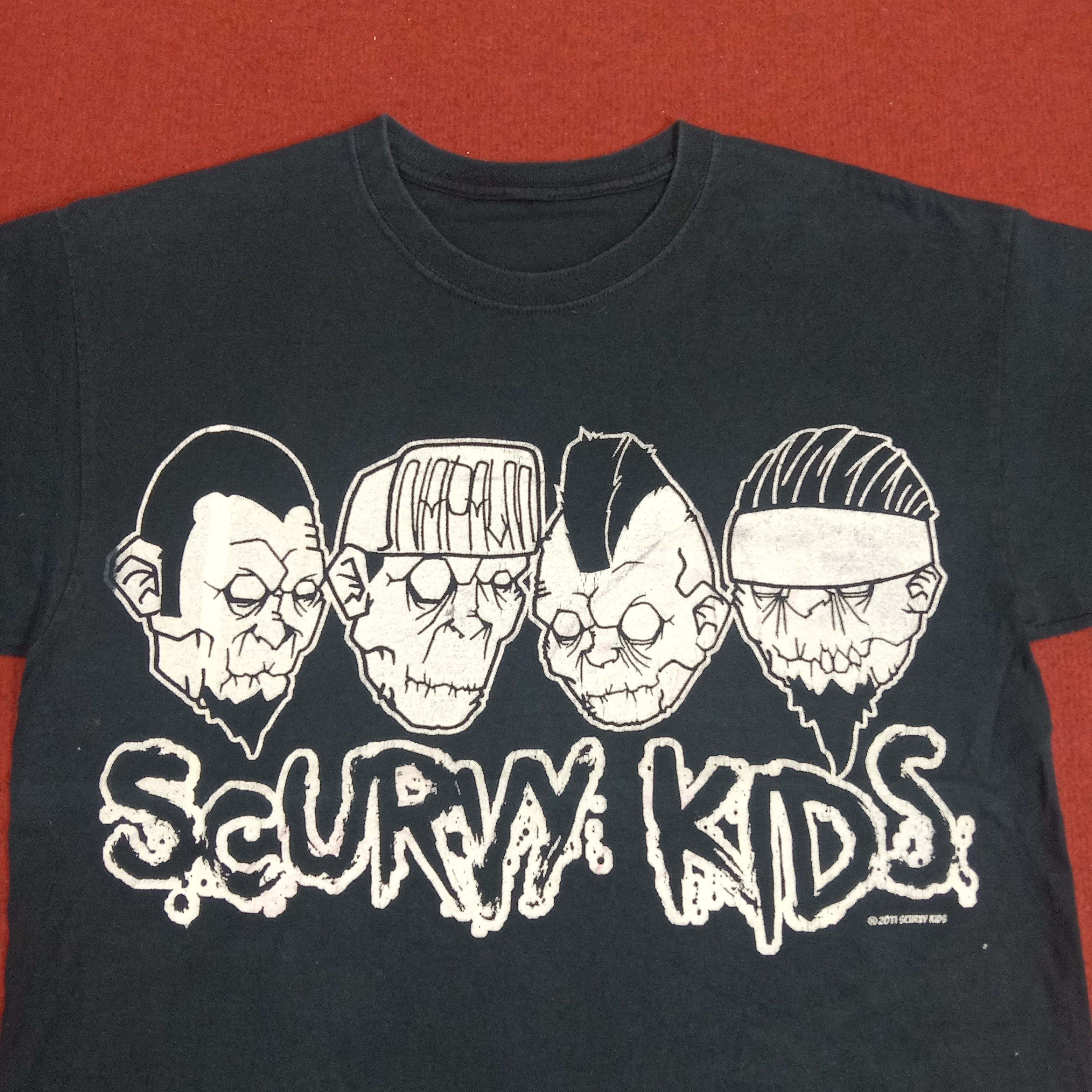 Vintage Scurvy Kids Japanese Band Cartoon Design Style Tshirt Size US L / EU 52-54 / 3 - 2 Thumbnail