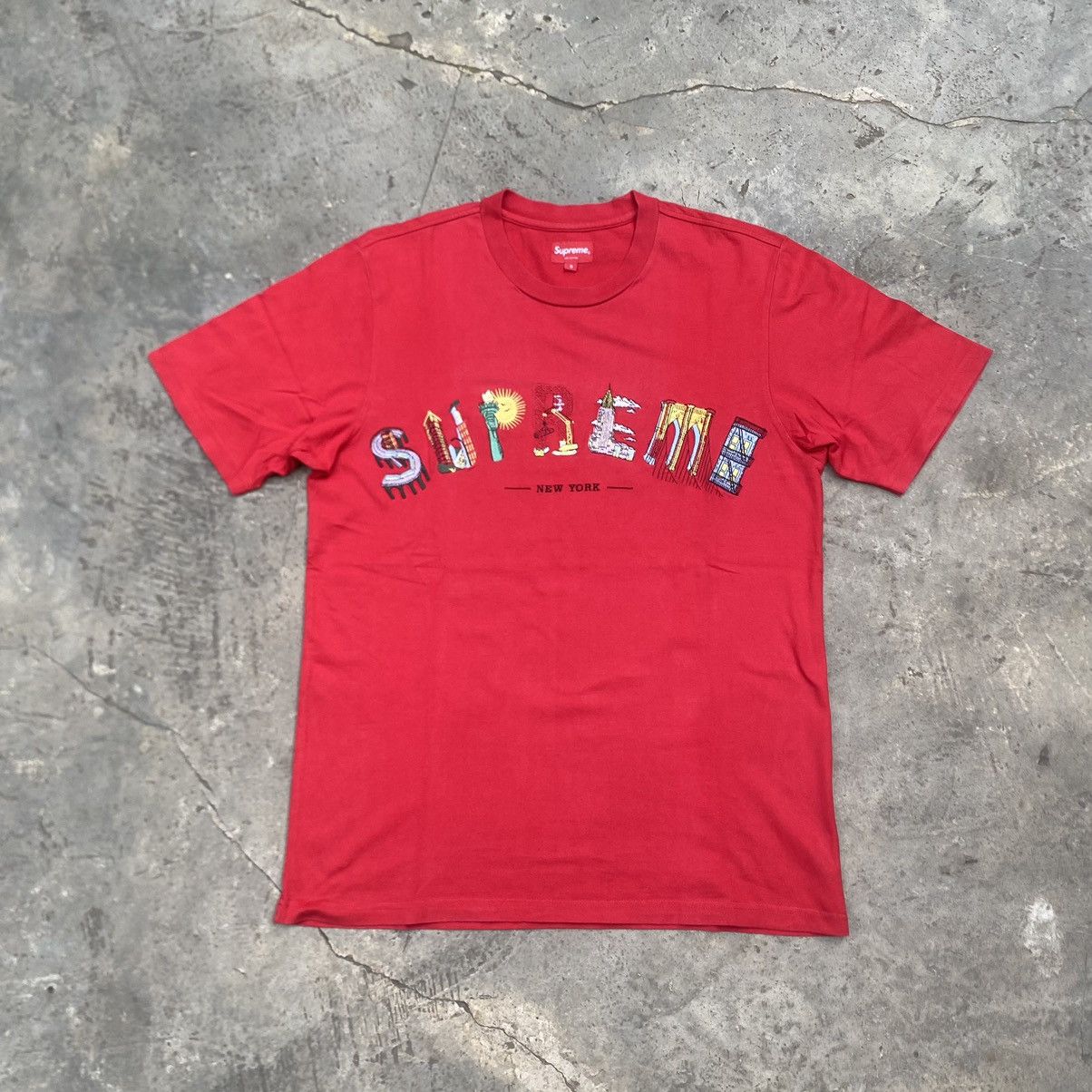 Supreme Supreme City Arc 19SS Tshirt Size US L / EU 52-54 / 3 - 1 Thumbnail