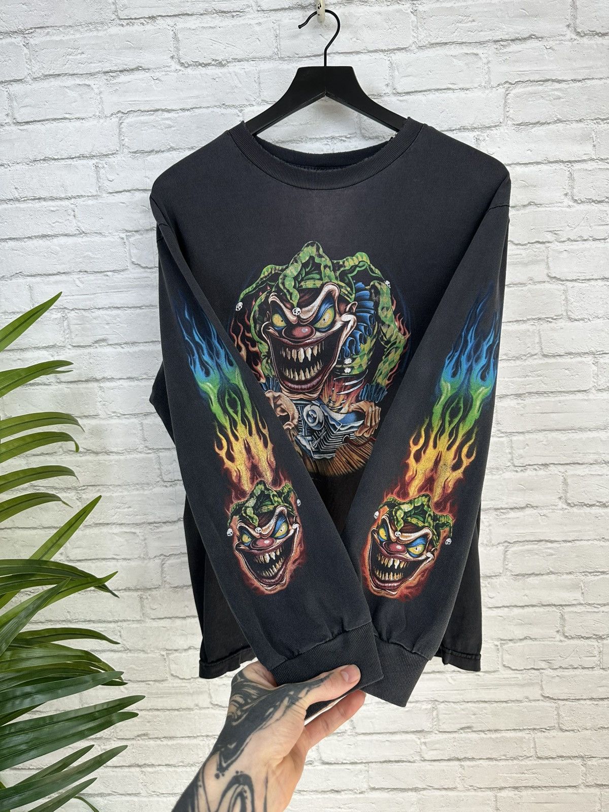 Vintage (L) THRASHED DEMENTED CLOWN Faded Vintage Longsleeve Tee Size US L / EU 52-54 / 3 - 3 Thumbnail