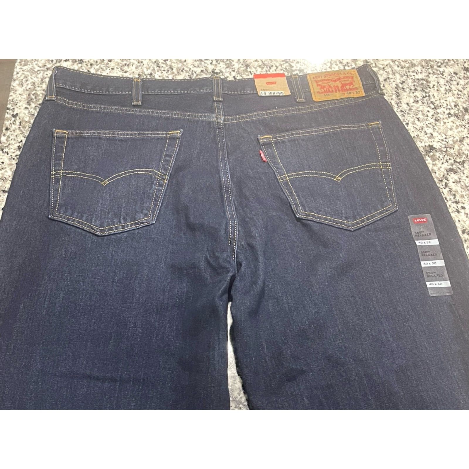 Levi's VINTAGE Levi's Men's Jeans 550 Relaxed 40x31 Blue NWOT Size US 40 / EU 56 - 5 Thumbnail