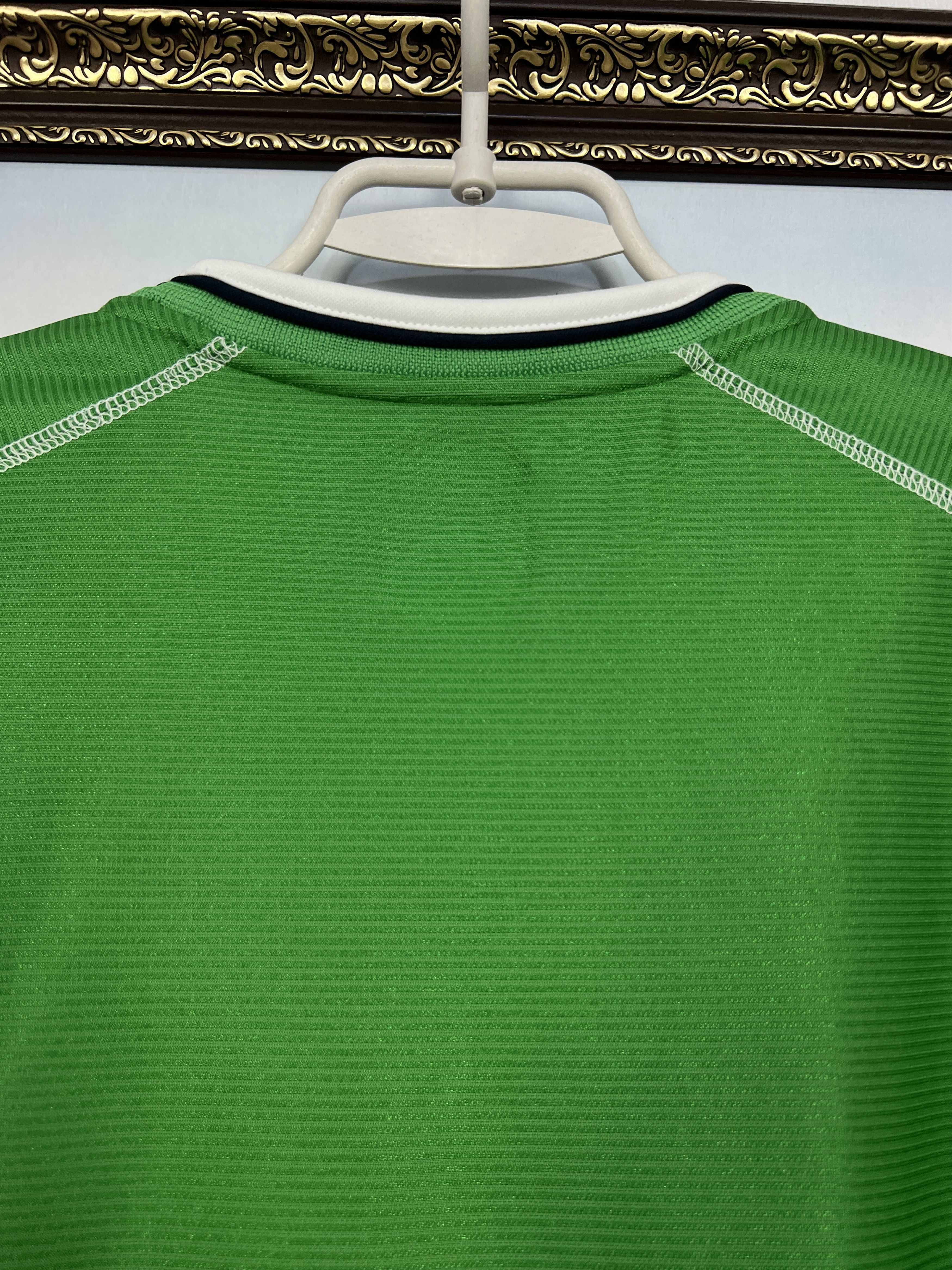 Reebok Republic of Ireland Home football shirt 2001 Soccer Umbro Size US M / EU 48-50 / 2 - 11 Thumbnail