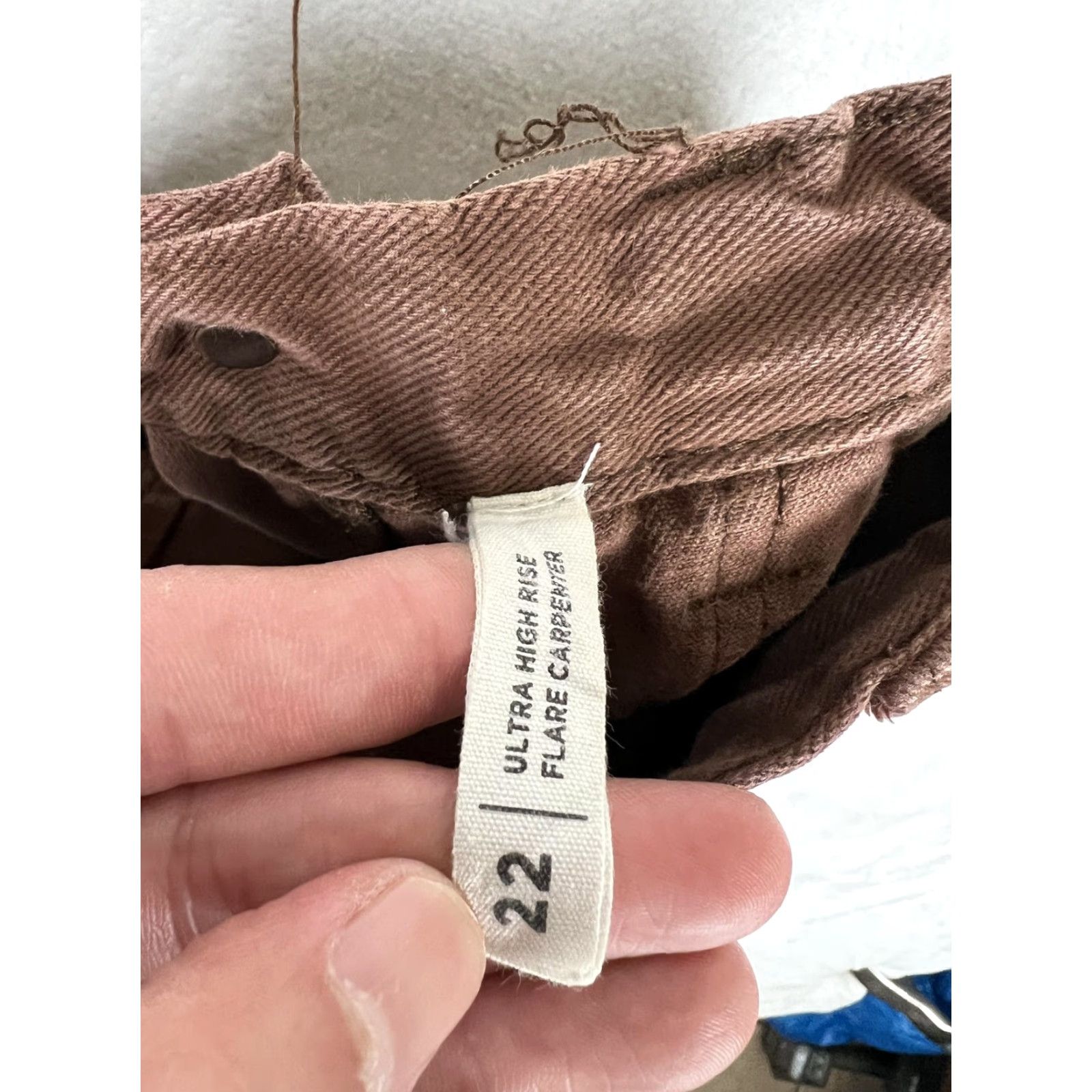 Pacsun PacSun Jeans Womens 22 Ultra High Rise Flare Carpenter Brown Denim Cargo Jeans Women Size 40" / US 18 - 7 Thumbnail