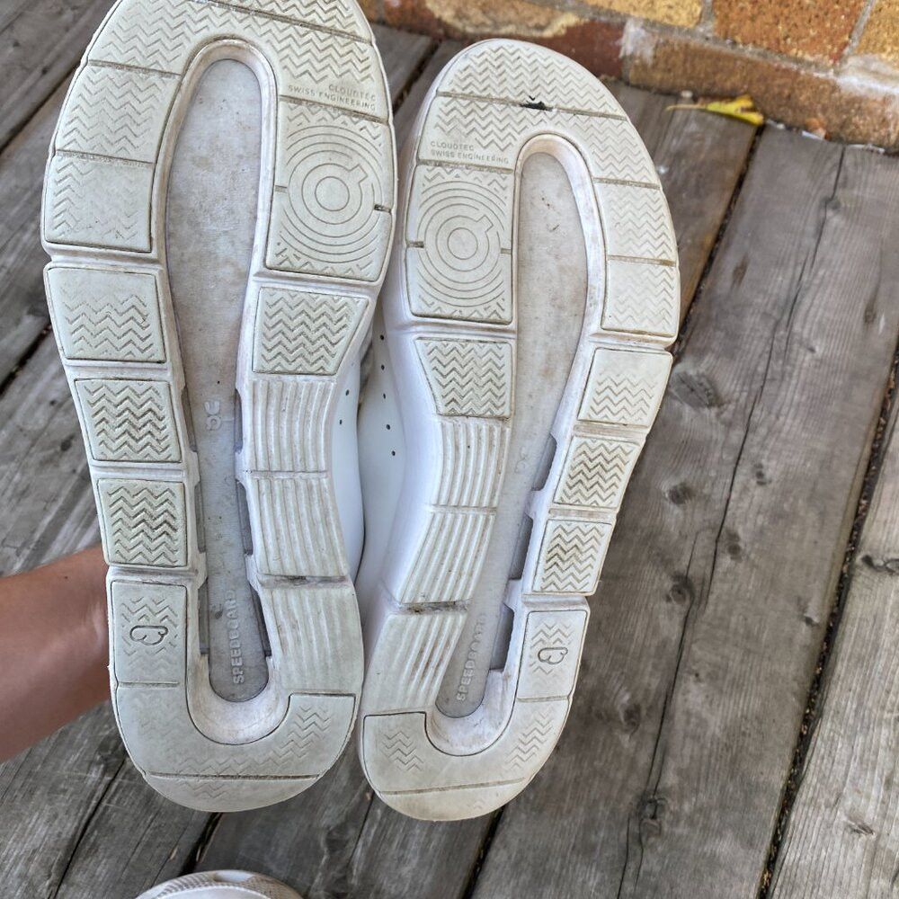 On On Cloud The Roger Clubhouse Lace Up Low Top White Sneaker Size US 9 / EU 42 - 6 Thumbnail