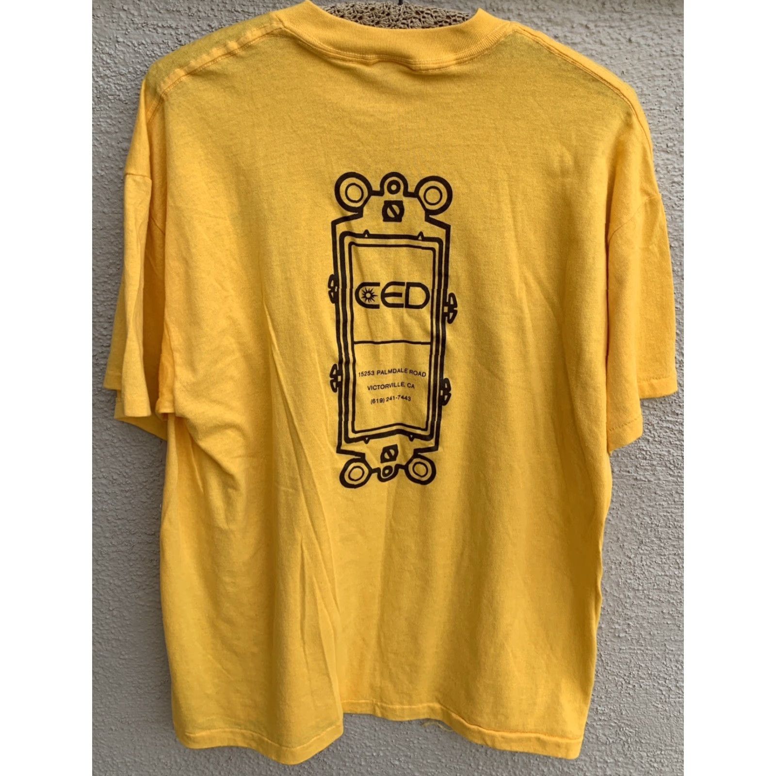 Vintage VINTAGE Levitron TOUCH OF GOLD T Shirt 2XL Yellow California Short Sleeve Crew Neck Mens US 1980s CED Victorville Logo Graphic Size US XXL / EU 58 / 5 - 6 Thumbnail