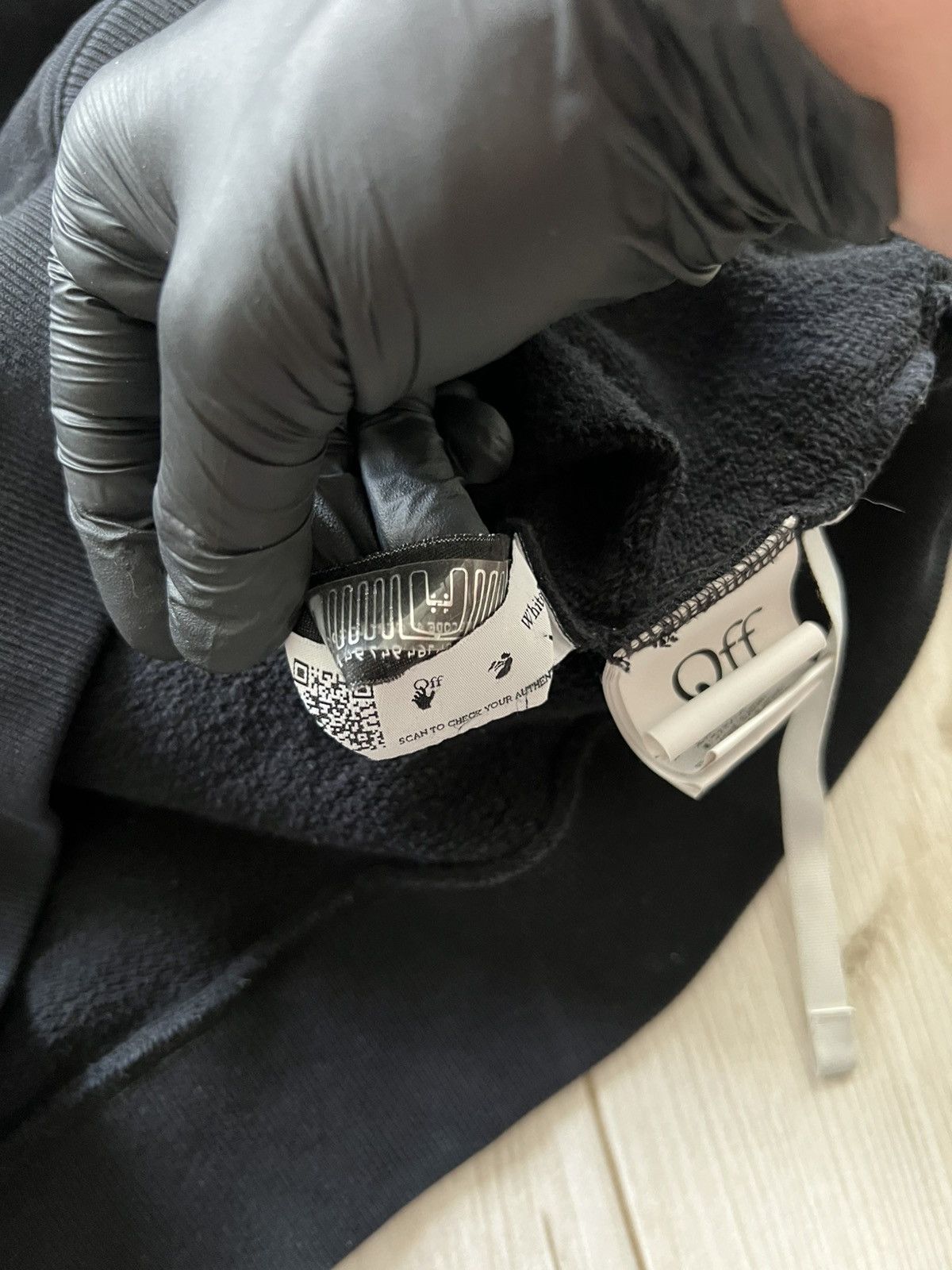 Off-White Off White Hoodie Big Logo Orange Print Medium Size US M / EU 48-50 / 2 - 13 Thumbnail