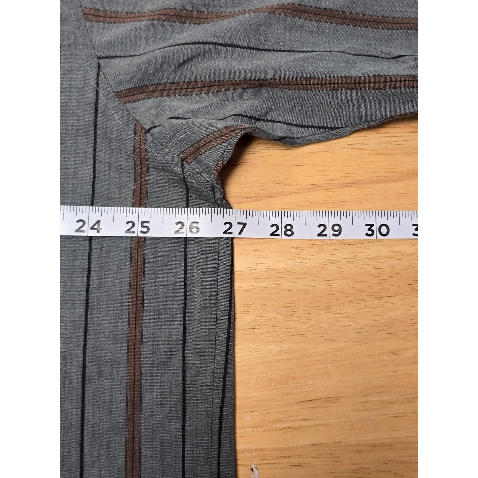 Vintage Vintage Gray Striped Button-Up Shirt Untied Single Needle XL Size US XL / EU 56 / 4 - 7 Thumbnail