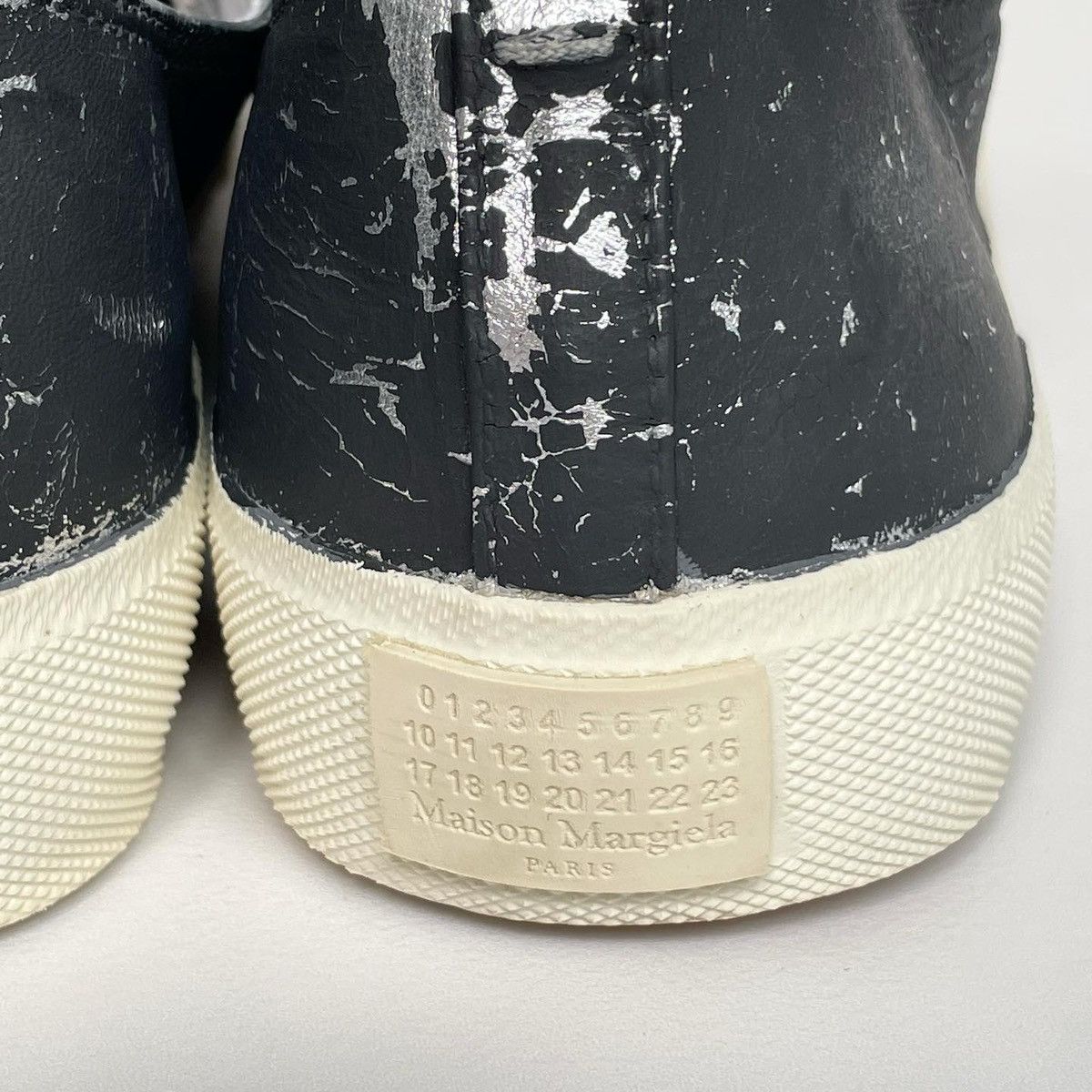 Maison Margiela Painted Leather Tabi Sneakers Size US 10 / EU 43 - 12 Thumbnail