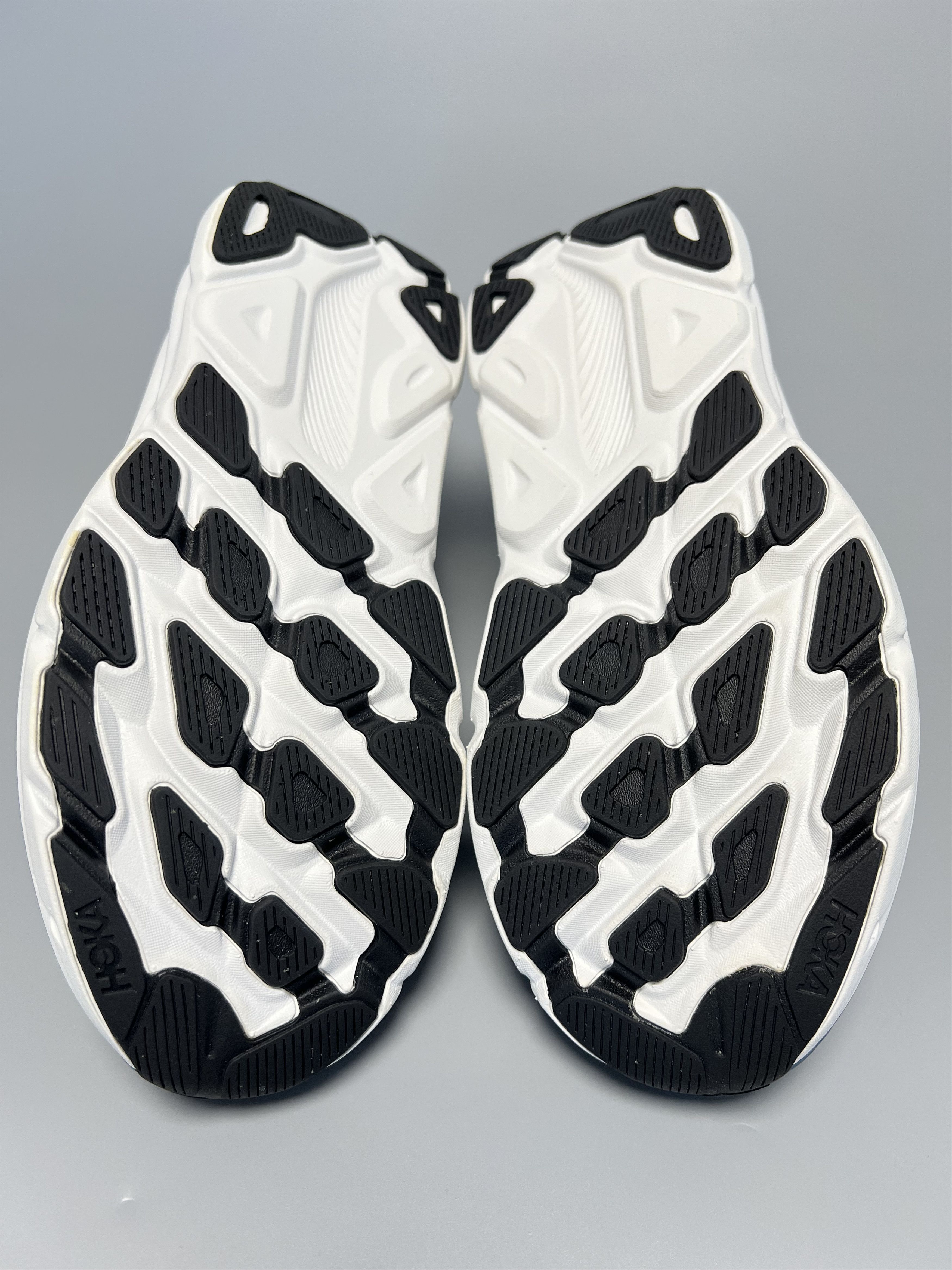 Hoka 10.5D Hoka One One Clifton 9 Running Shoes Walking Gym Size US 10.5 / EU 43-44 - 15 Thumbnail
