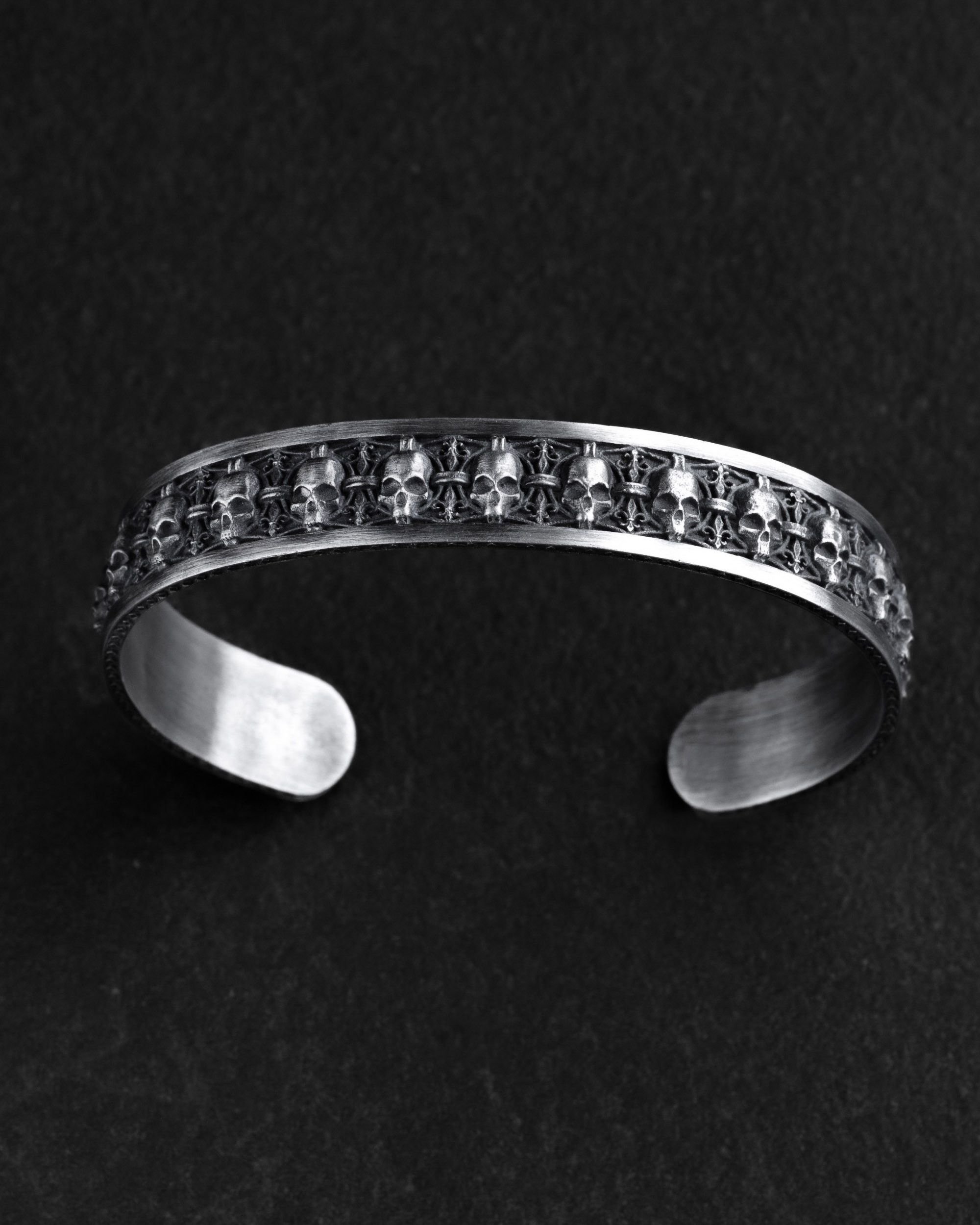 Jewelry × Other MENS SKULL BRACELET Size ONE SIZE - 1 Thumbnail