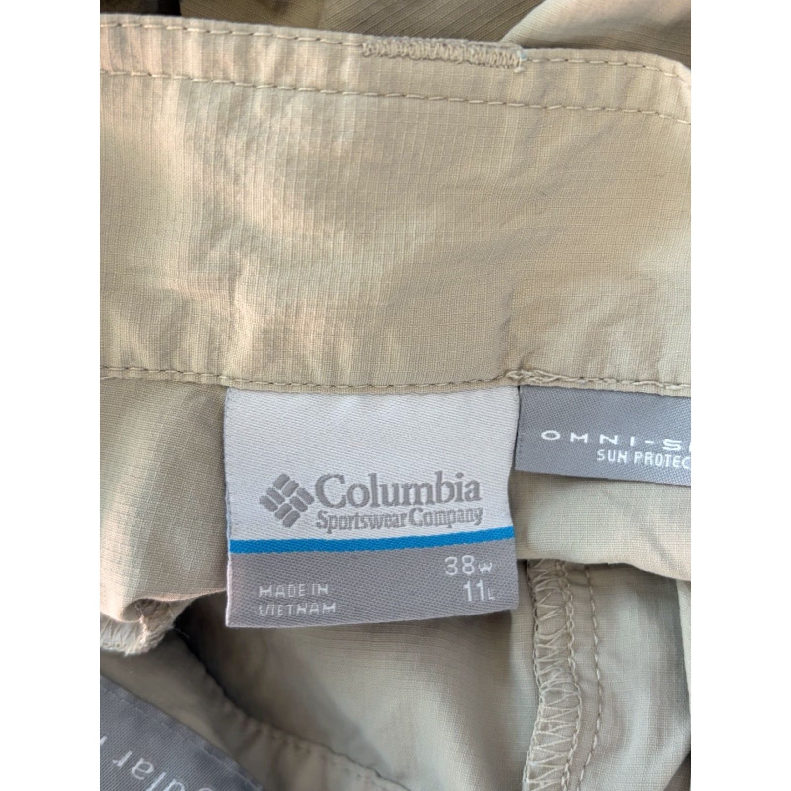 Vintage VINTAGE? No — Mens Columbia Shorts Omni Shade Sun Protection Beige 11" Inseam size 38w Size US 38 / EU 54 - 7 Thumbnail