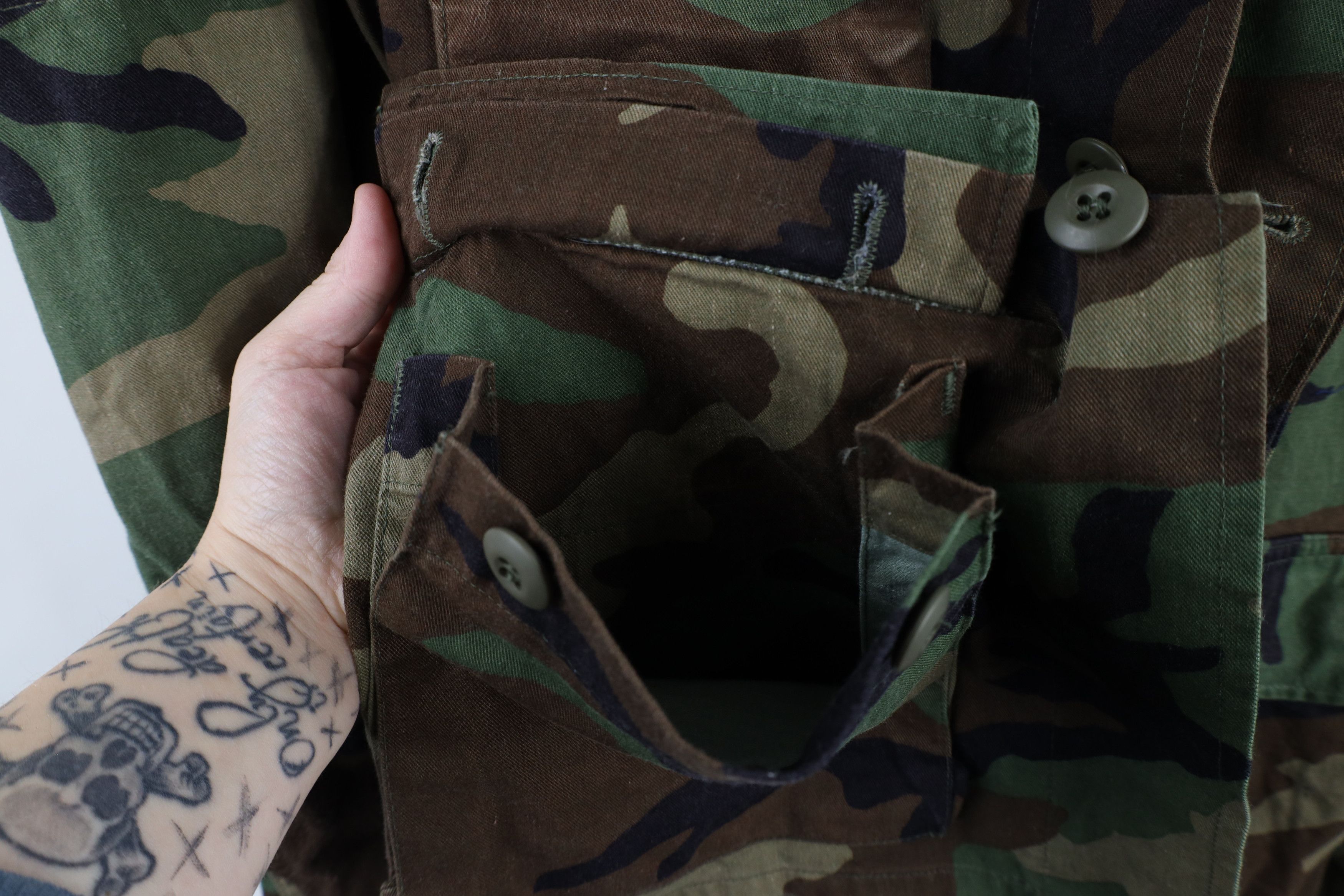 Vintage Vintage 90s USMC Woodland Camouflage Combat Coat Jacket USA Size US S / EU 44-46 / 1 - 8 Thumbnail