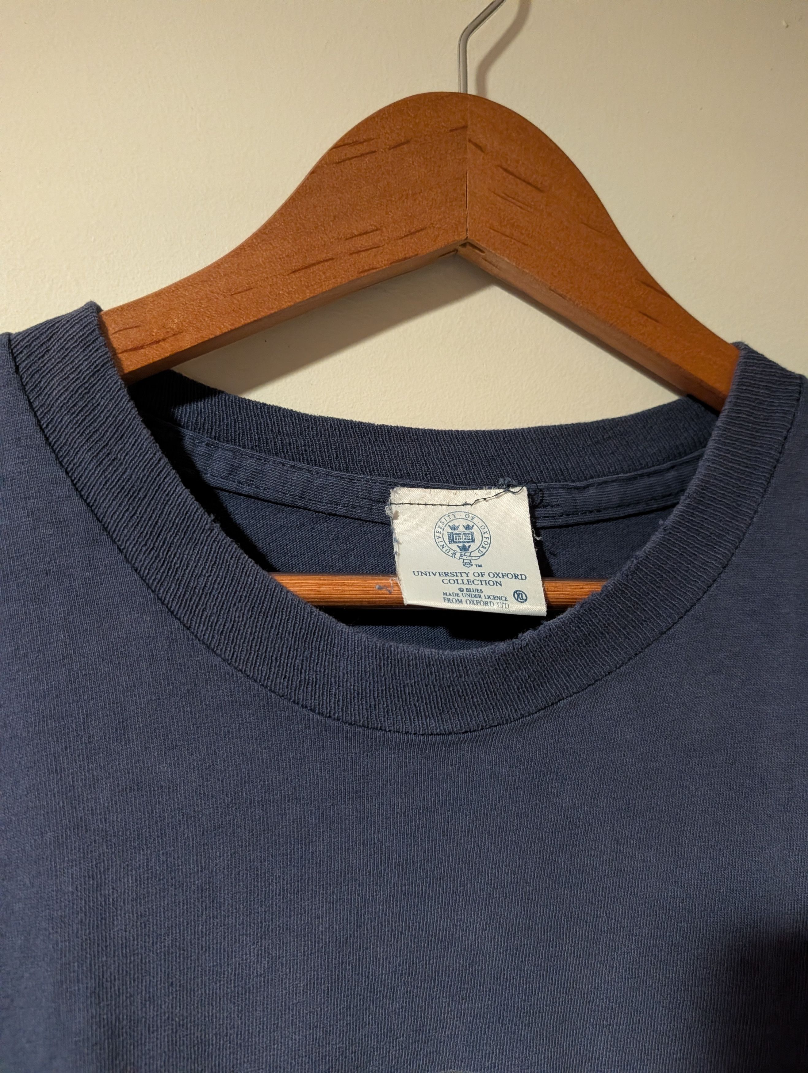 NCAA VTG University of Oxford T-Shirt Navy Blue Embroidered Crest Size US XL / EU 56 / 4 - 8 Thumbnail