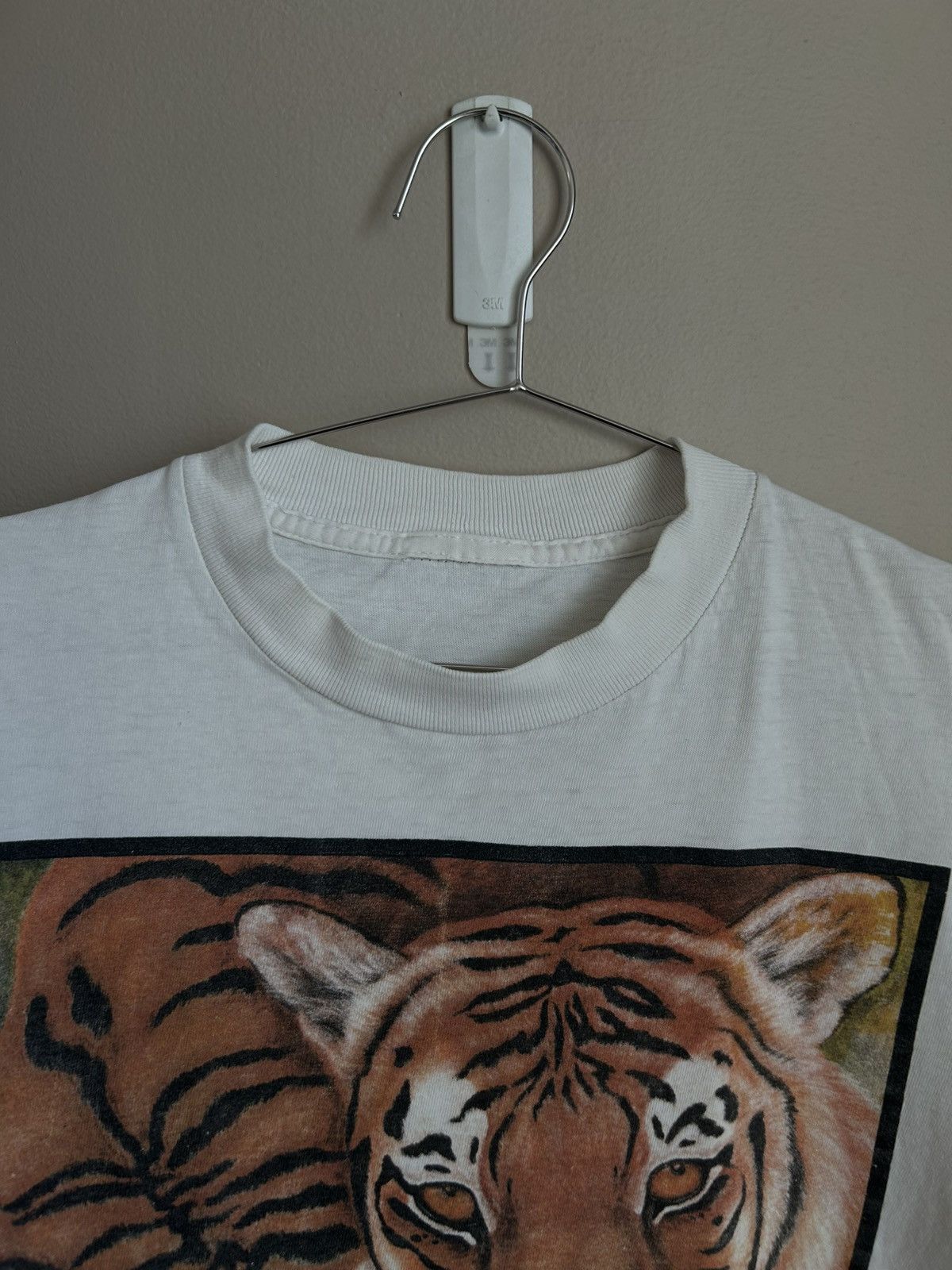 Vintage Thrashed Vintage Nature Tiger Shirt Size US L / EU 52-54 / 3 - 4 Thumbnail