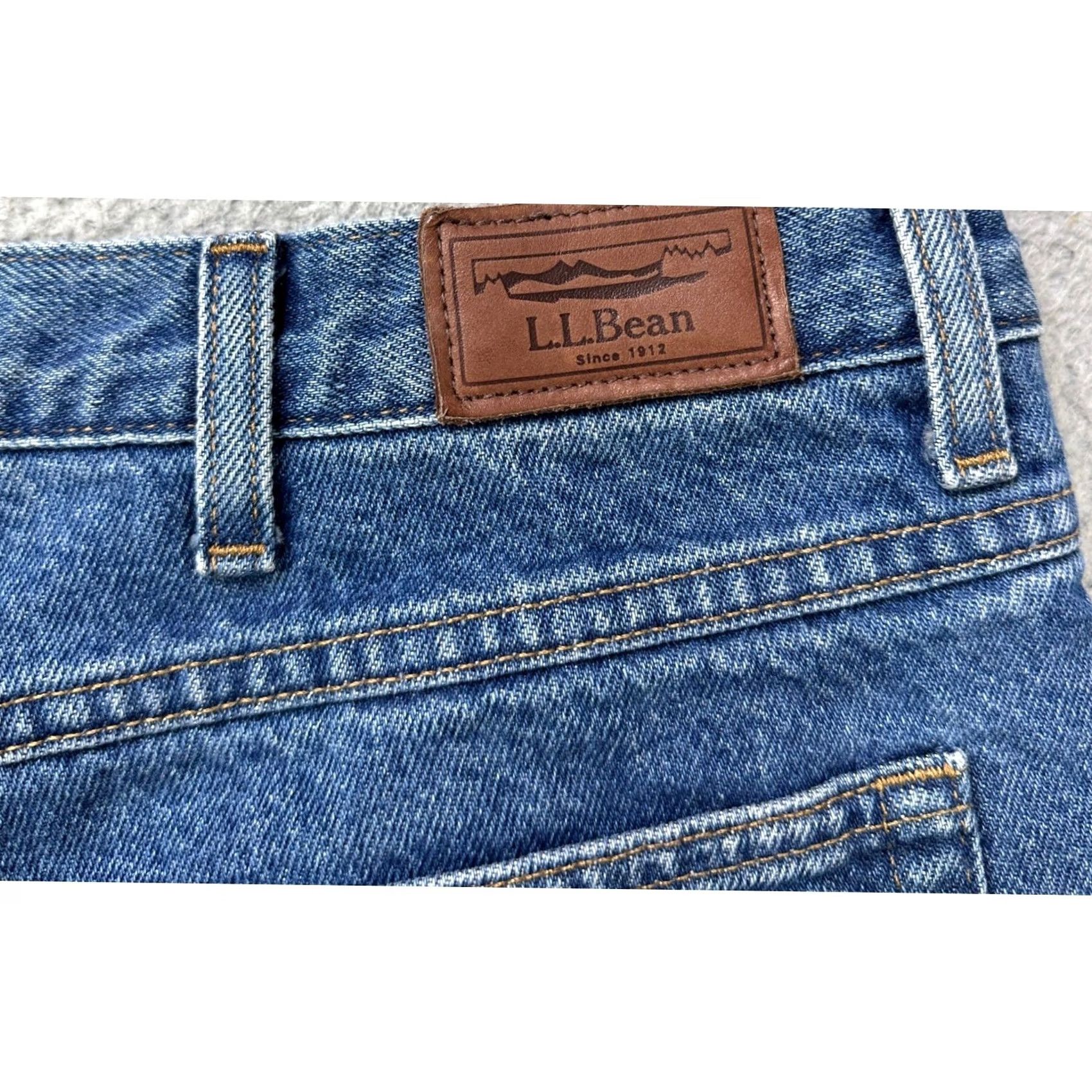 Vintage L.L. Bean Mens Jeans Straight 38x32 Blue Relaxed Fit Lined 5-Pocket Denim EUC Size US 38 / EU 54 - 4 Thumbnail