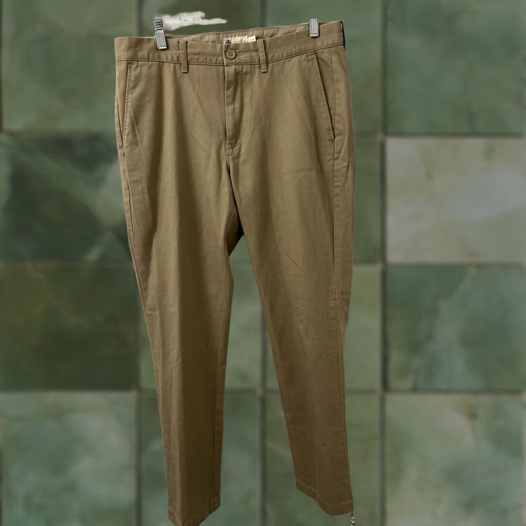 Vintage J. Crew Factory Urban Slim Fit Chino Pants Mens 32x34 Khaki Brown 5-Pocket Zipper Button Flat Front Slim Casual Workwear Trousers Size US 32 / EU 48 - 1 Thumbnail
