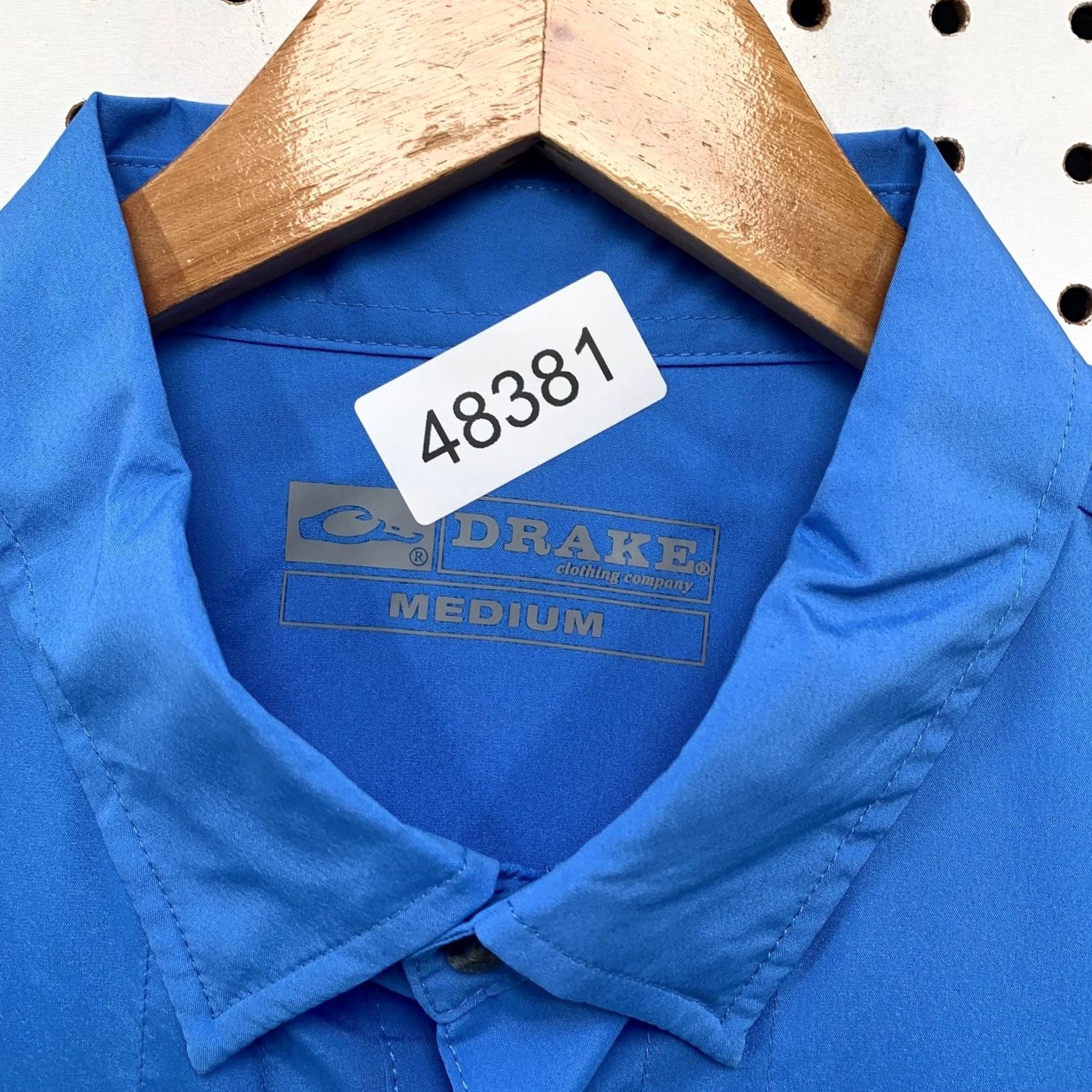 Vintage Drake Waterfowl Systems Shirt Mens M Blue Outdoor Button-Up Collar-Down Short Sleeve NWT Size US M / EU 48-50 / 2 - 3 Thumbnail