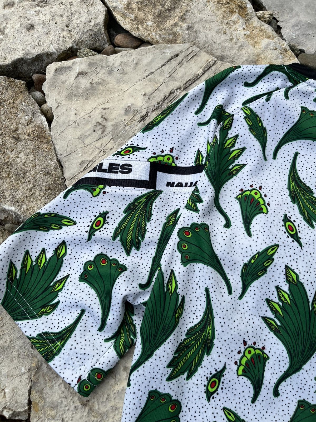 Nike Nike pre match Nigeria national team 2020 patterned jersey Size US L / EU 52-54 / 3 - 17 Thumbnail