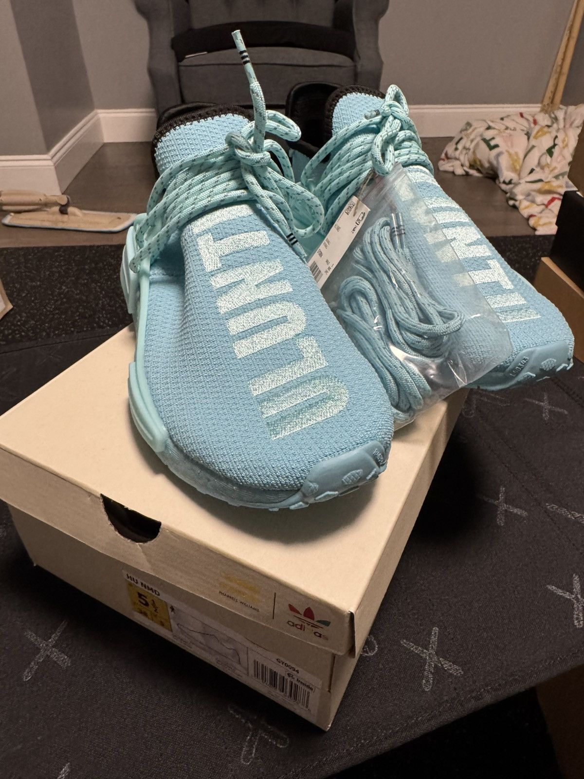 Adidas Adidas NMD Hu Pharrell Williams Clear Aqua brand new sz 5.5Y Size US 5.5 / EU 38 - 2 Thumbnail