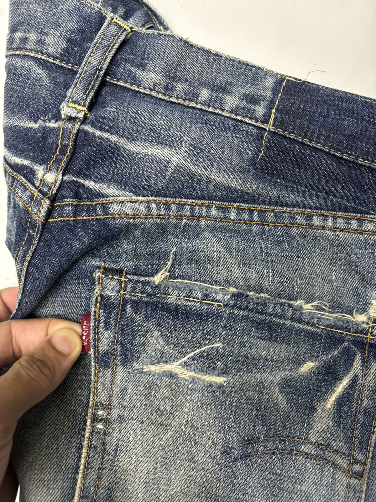 Levi's VINTAGE LEVIS 501 BIG E SELVEDGE REDLINE DISTRESSED DENIM Size US 29 - 12 Thumbnail
