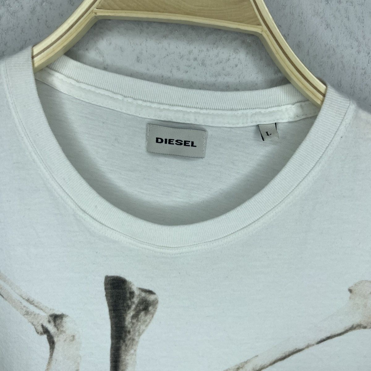 Diesel Vintage Diesel bones big logo tee tshirt 90’s Size US L / EU 52-54 / 3 - 5 Thumbnail