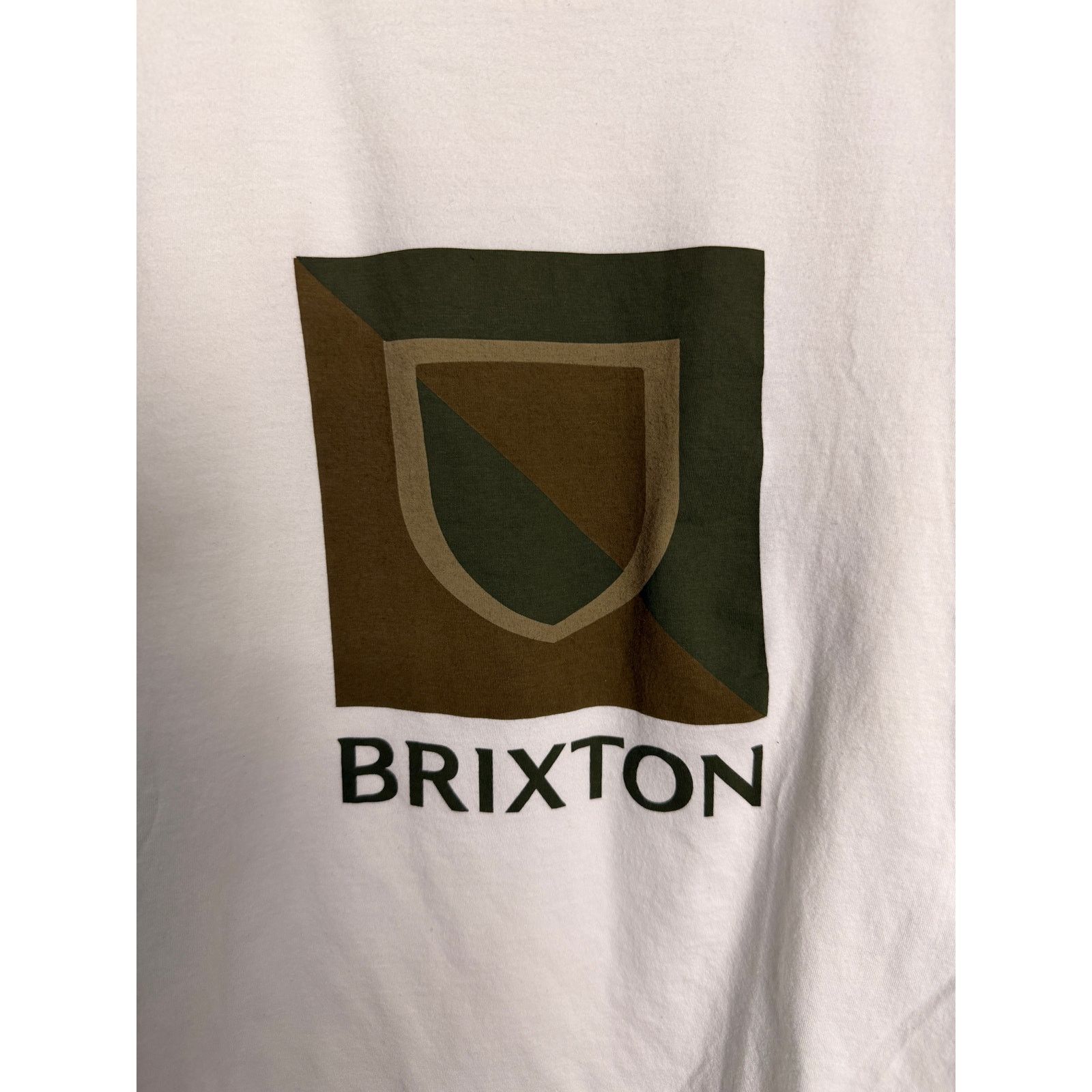 Brixton Brixton Shield Logo White Tailored Fit T-Shirt Men's Large Size US L / EU 52-54 / 3 - 3 Thumbnail