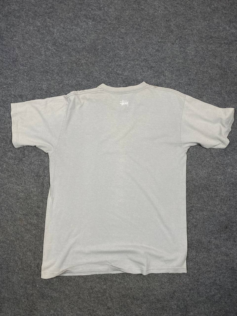 Stussy vintage stussy spell out tee very nice design Size US L / EU 52-54 / 3 - 8 Thumbnail