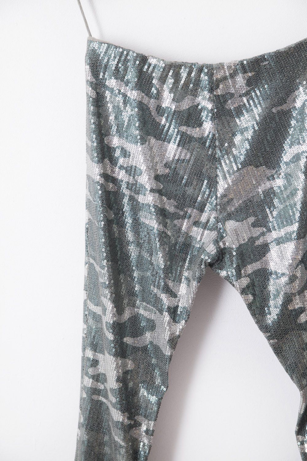 Balmain SS10 camo sequin leggings Size 25" / US 0 / IT 36 - 6 Thumbnail