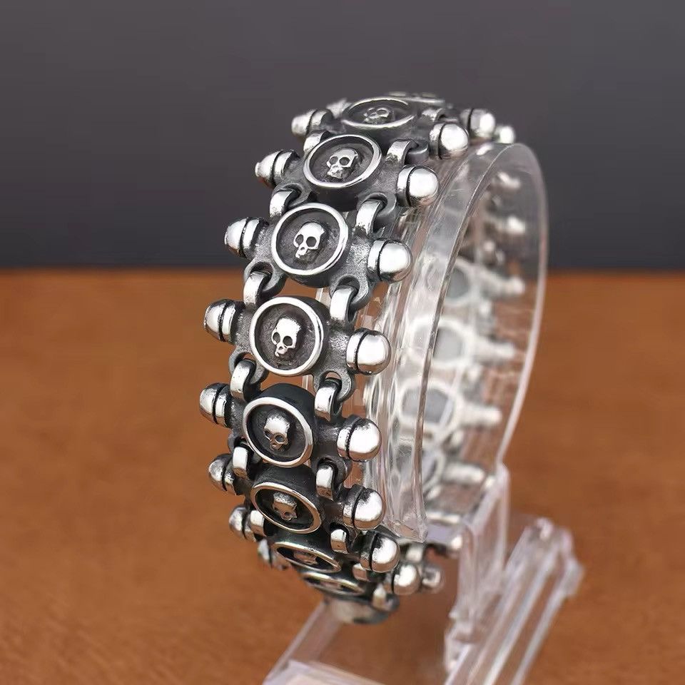 Vintage Vintage Charm Skull Bracelet Size ONE SIZE - 3 Thumbnail