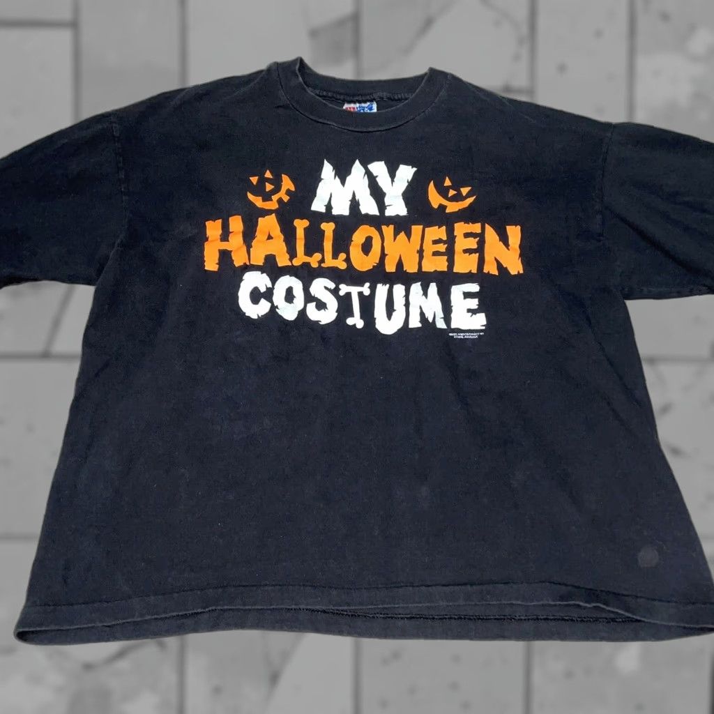 Vintage VINTAGE Single Stitch T-Shirt Mens Halloween Glow in Dark Black Stitch L Mens Size US L / EU 52-54 / 3 - 1 Thumbnail
